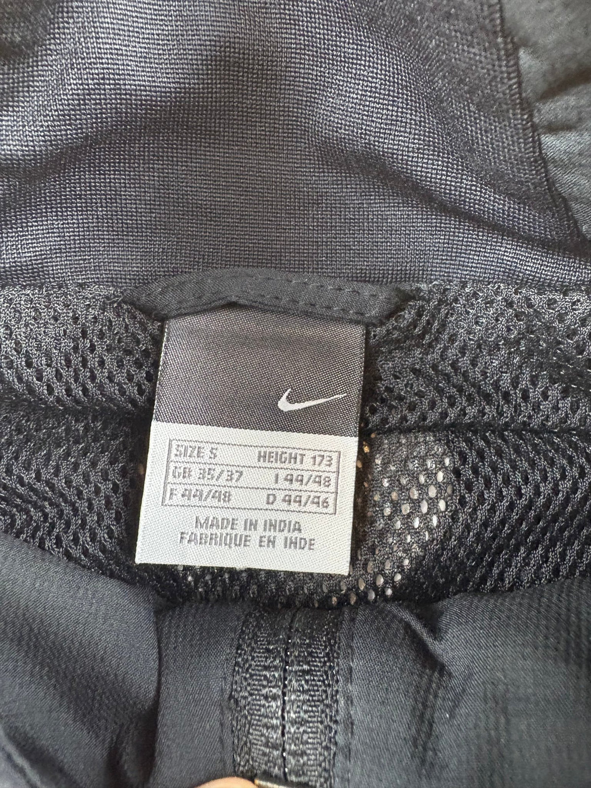 Nike Juventus Centenario Vintage Trackjacket in Anthrazit – Etikett