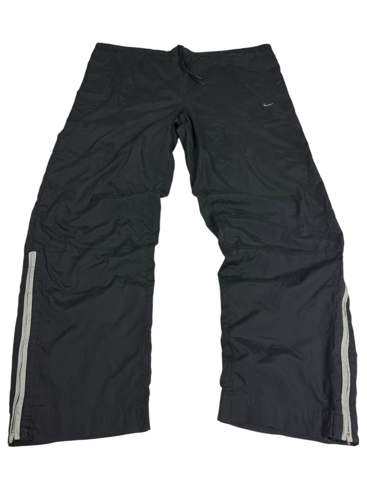 Nike Mini Swoosh Vintage Trackpants in Dunkelgrau – Gesamtansicht