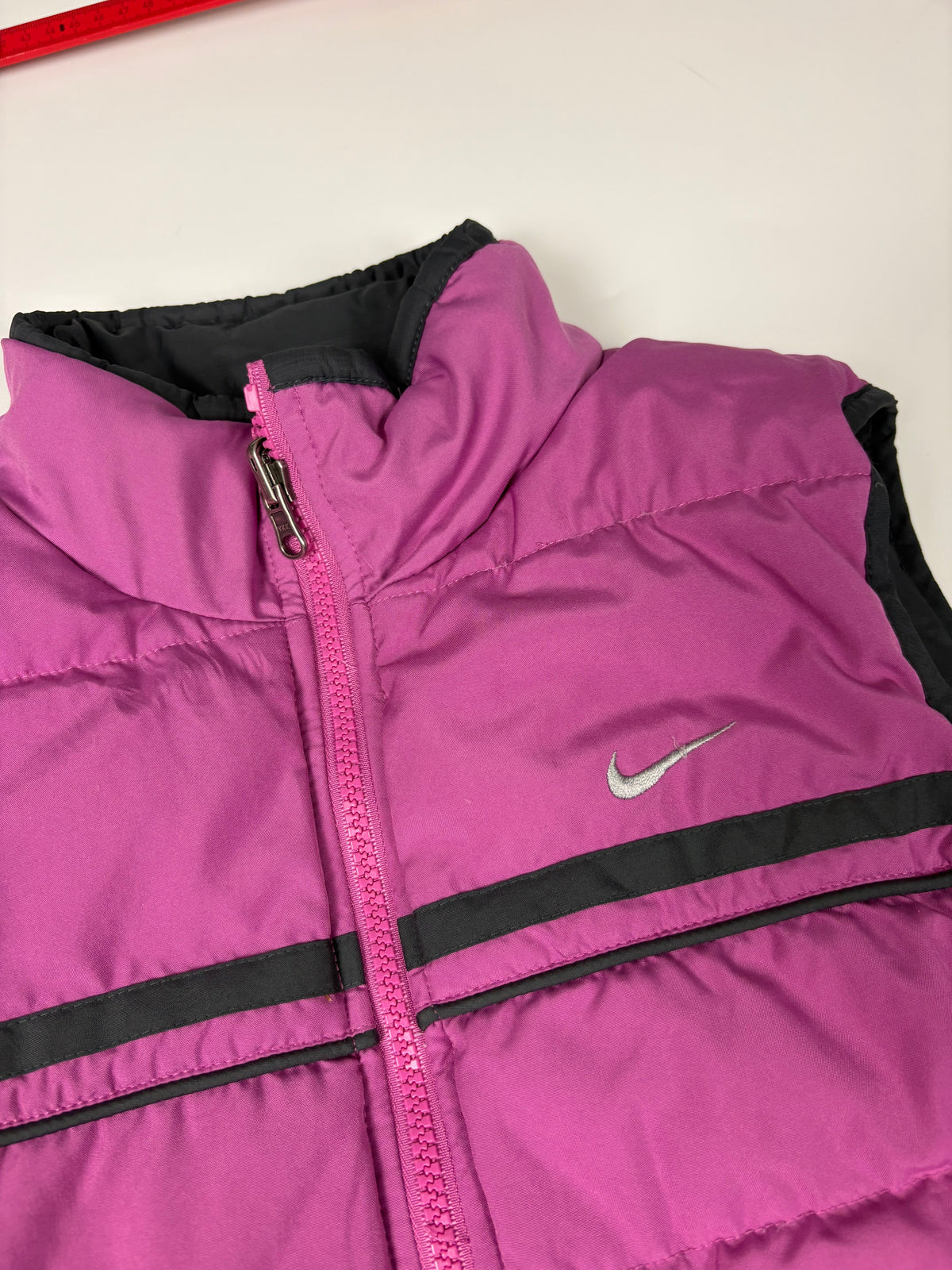 Nike Vintage Wende-Pufferjacke – Produktansicht 4
