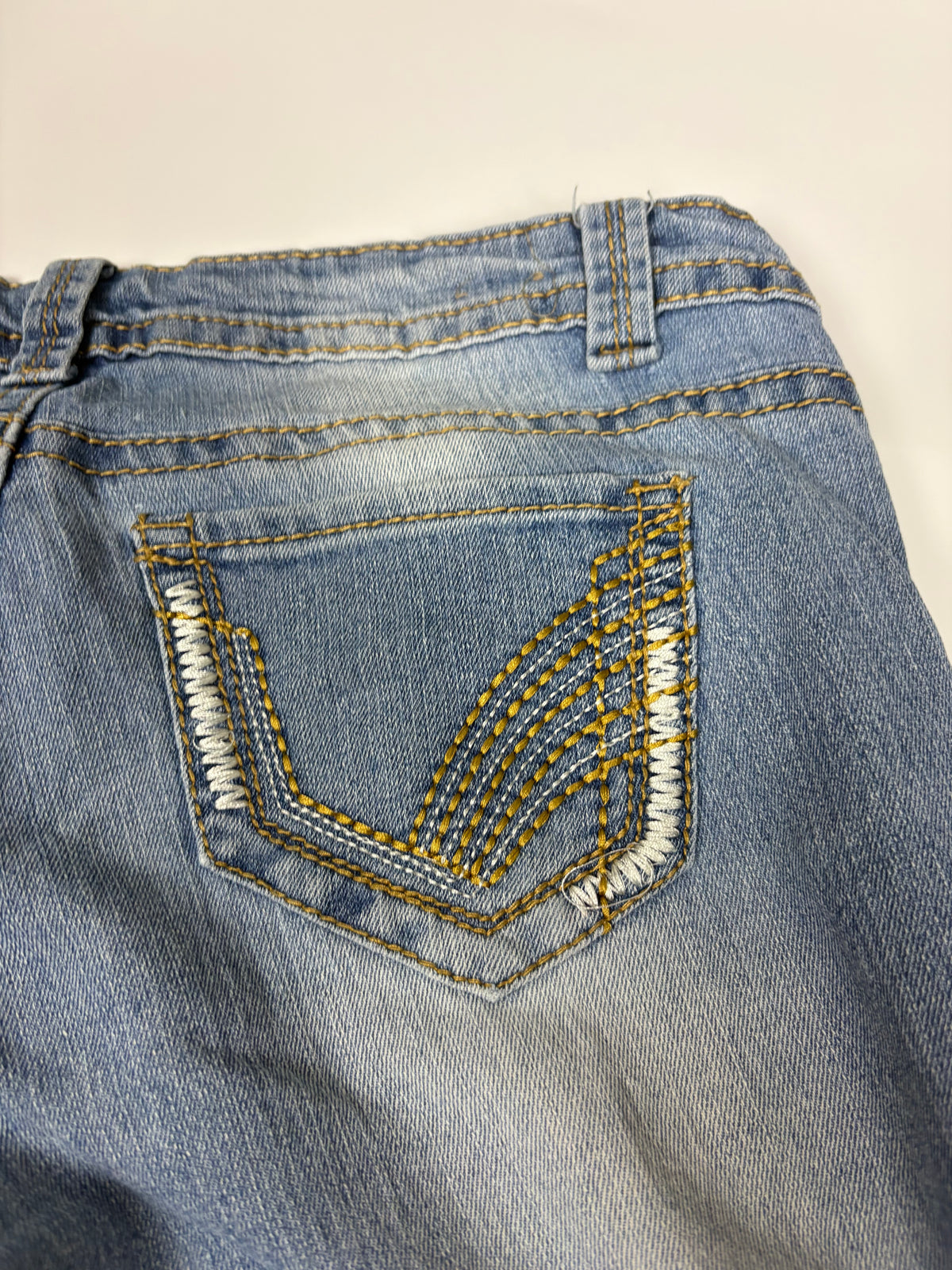 Almost Famous Y2K Vintage Bootcut Jeans – Hellblau