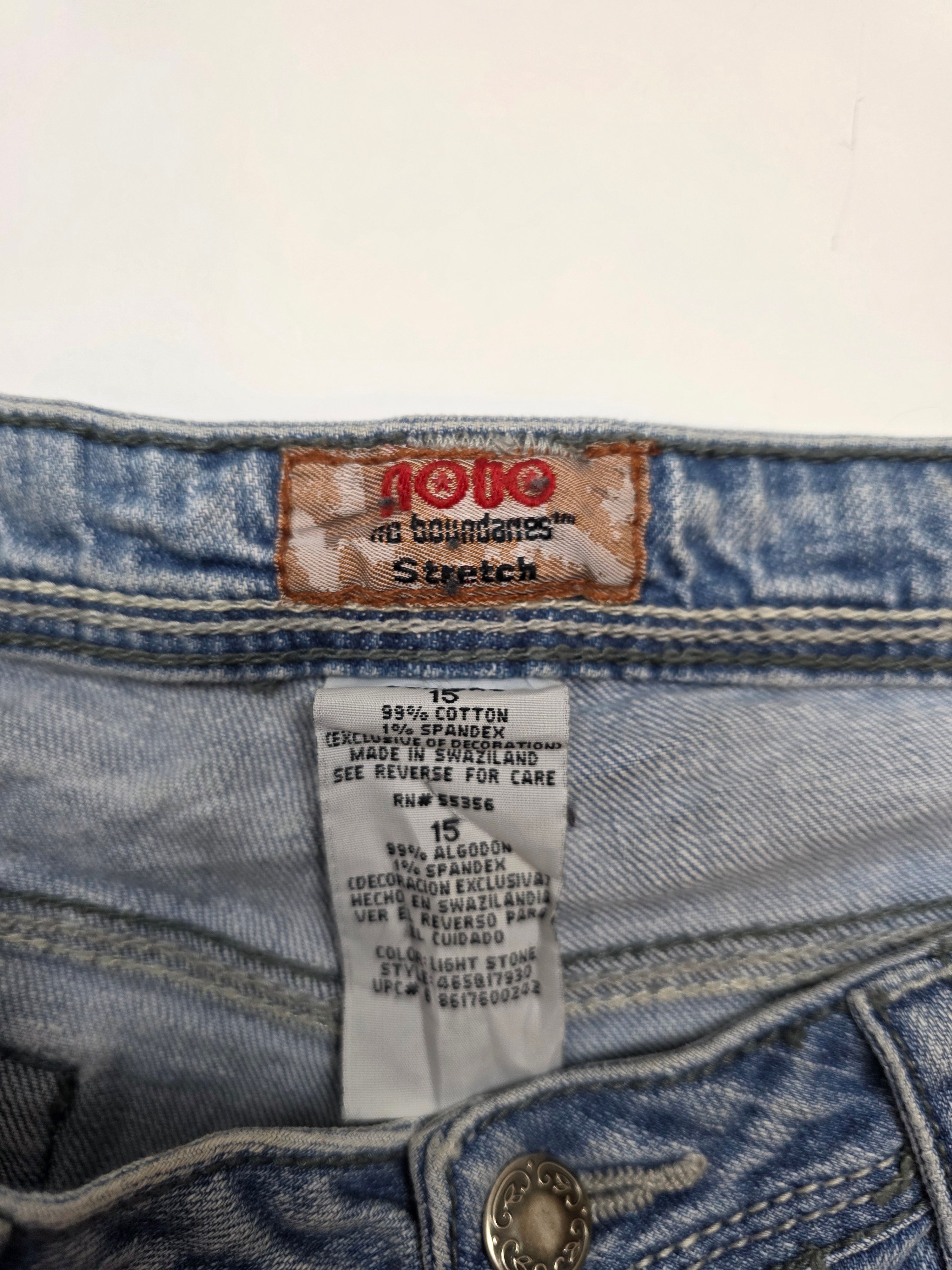 Vintage Jeans mit Innenetikett, hellblaue Denim, Knopfdetail, No Boundaries Stretch