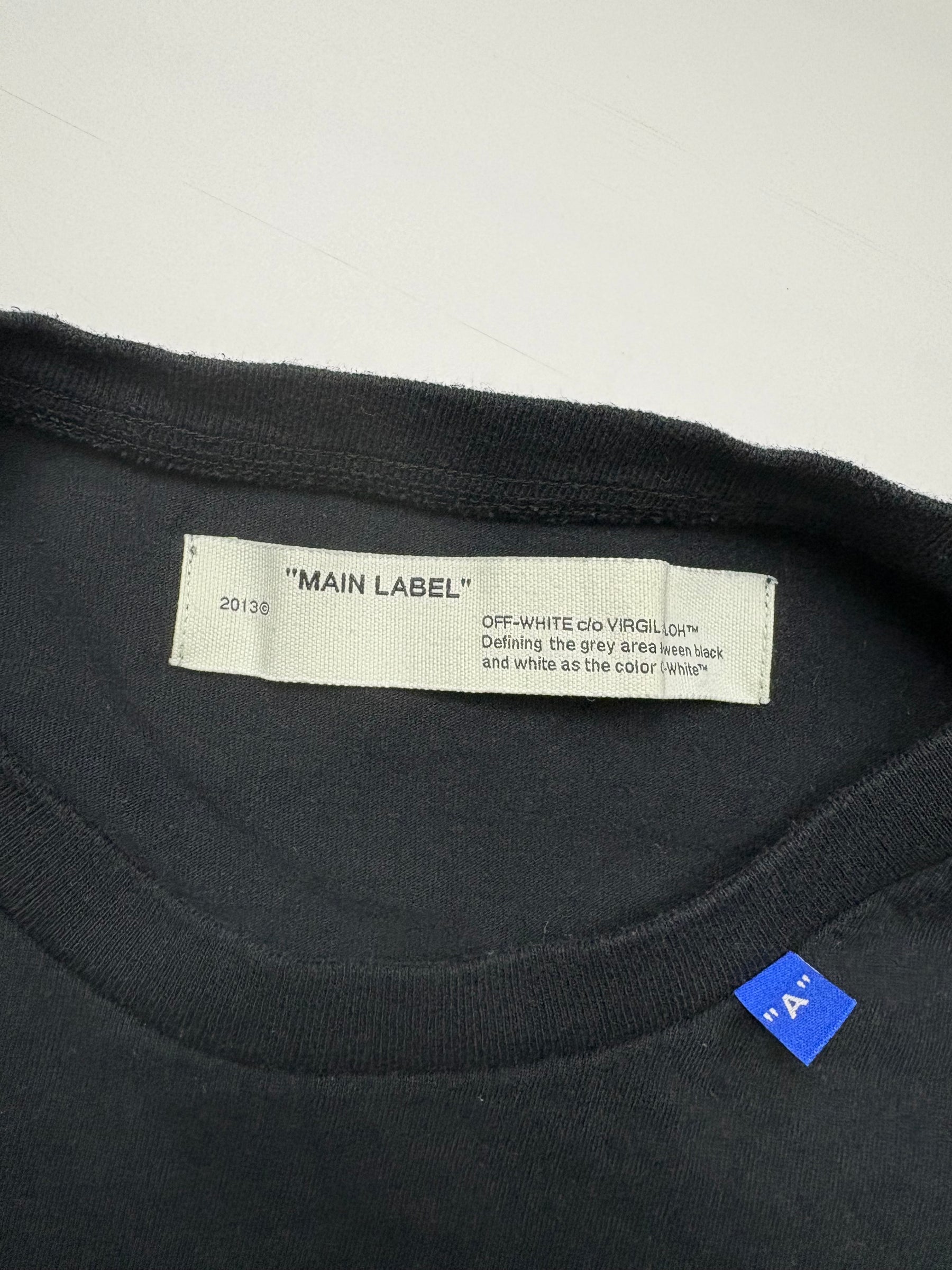 Off-White Graphic T-Shirt Schwarz XL