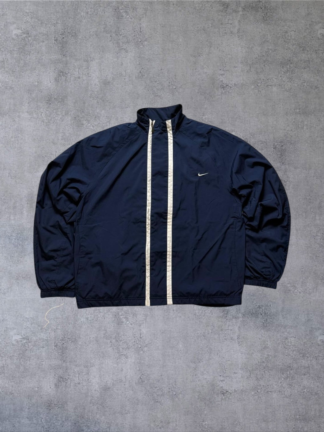 Nike Trainingsanzug Set in Navy mit beigefarbener Hose (Jacke und Hose)