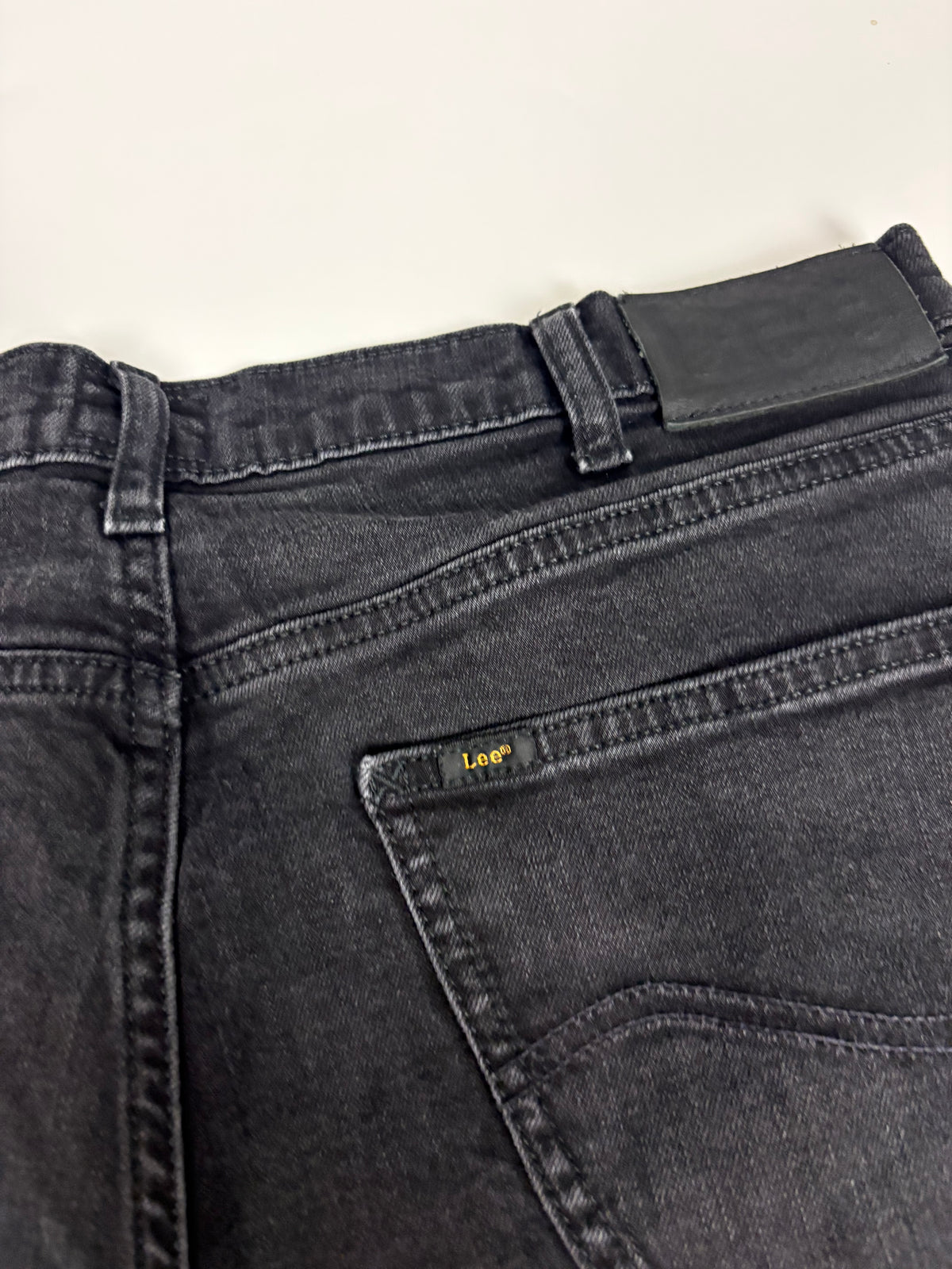 Lee Brooklyn Straight Vintage Jeans – Schwarz – Produktfoto 3