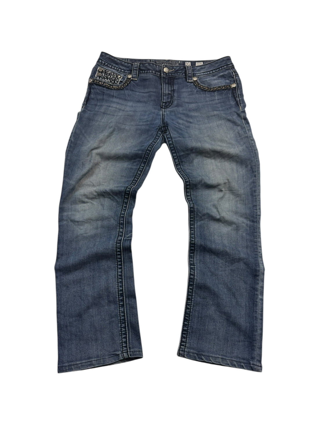 Miss Me Slim Bootcut Jeans Blau Größe 31 – Rückansicht mit dunkler Taschenborte und Miss Me Stitching