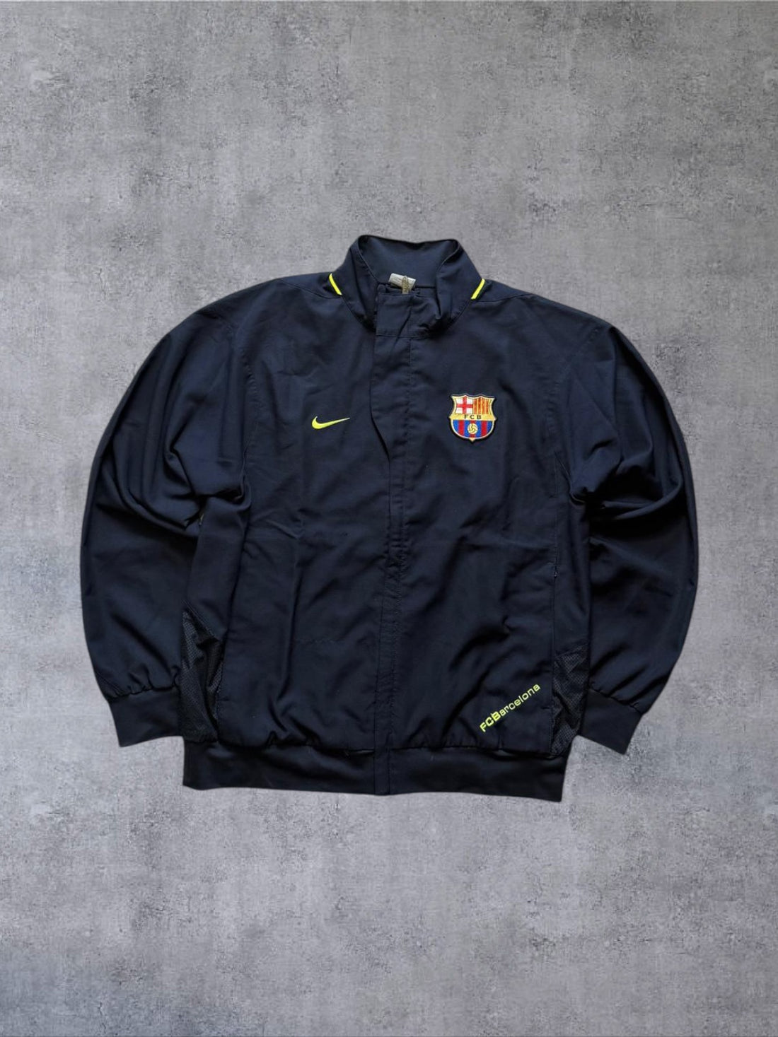 Nike FC Barcelona Trainingsanzug Set in Navy mit gelben Akzenten (Jacke und Hose)