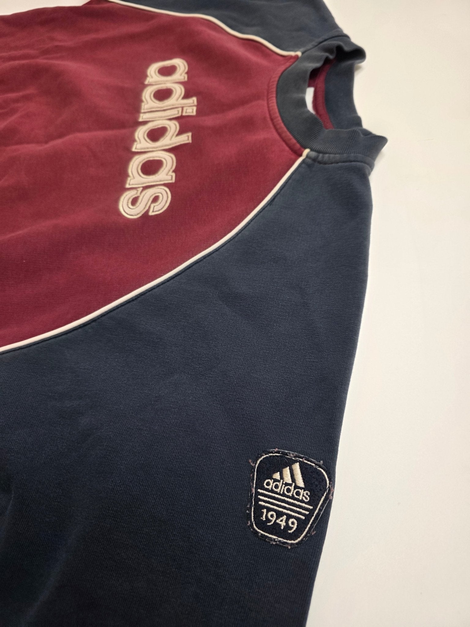 Adidas 1949 Patch Vintage Sweater – Bordeaux/Navy (S) - PKeyVintage