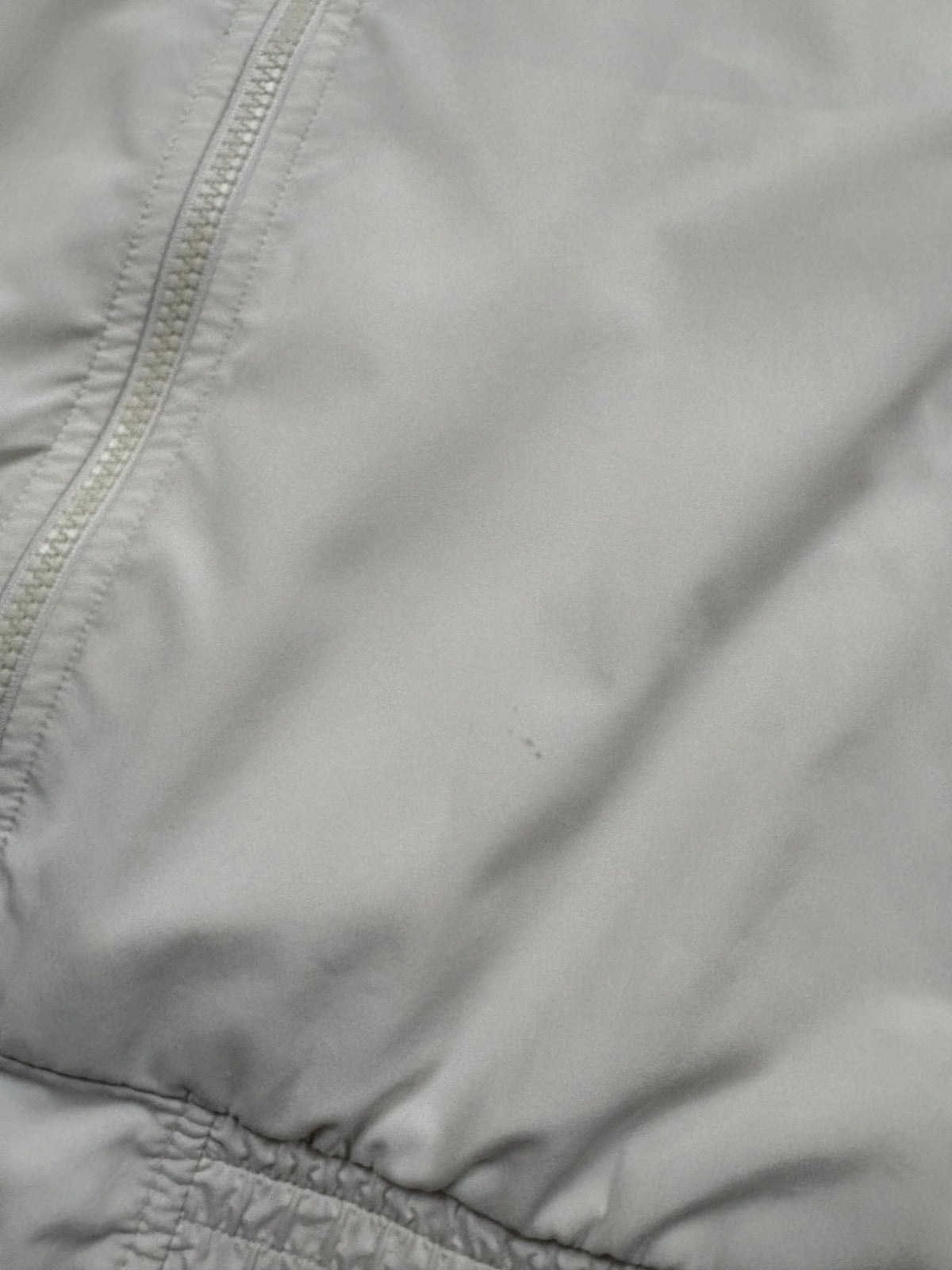 Adidas 3-Streifen Y2K Vintage Tracksuit in Weiß/Navy – Detailansicht 2
