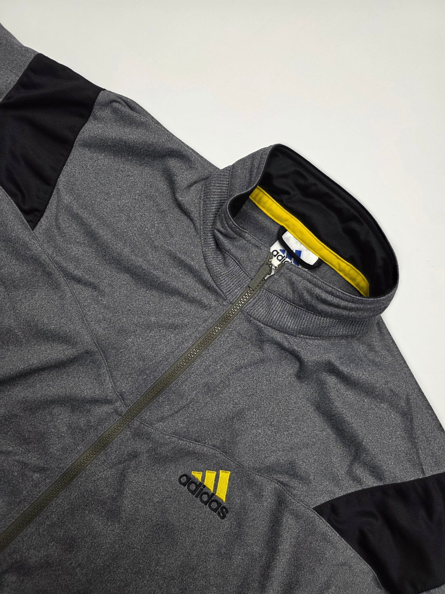 Adidas 90s Vintage Trackjacket – Grau/Schwarz/Gelb (XL) - PKeyVintage