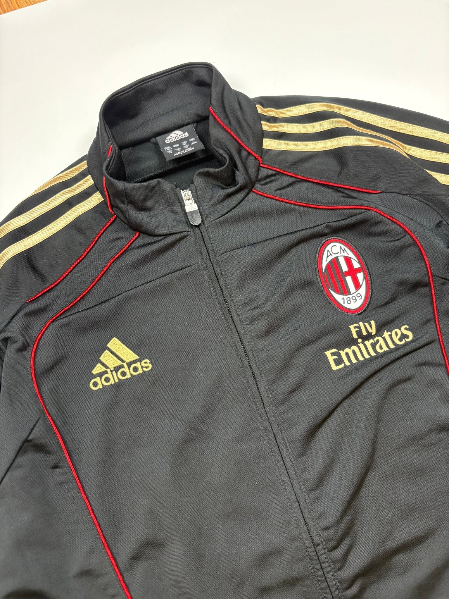Adidas AC Milan Fly Emirates 2010 Vintage Tracksuit – Schwarz/Gold (L) - PKeyVintage