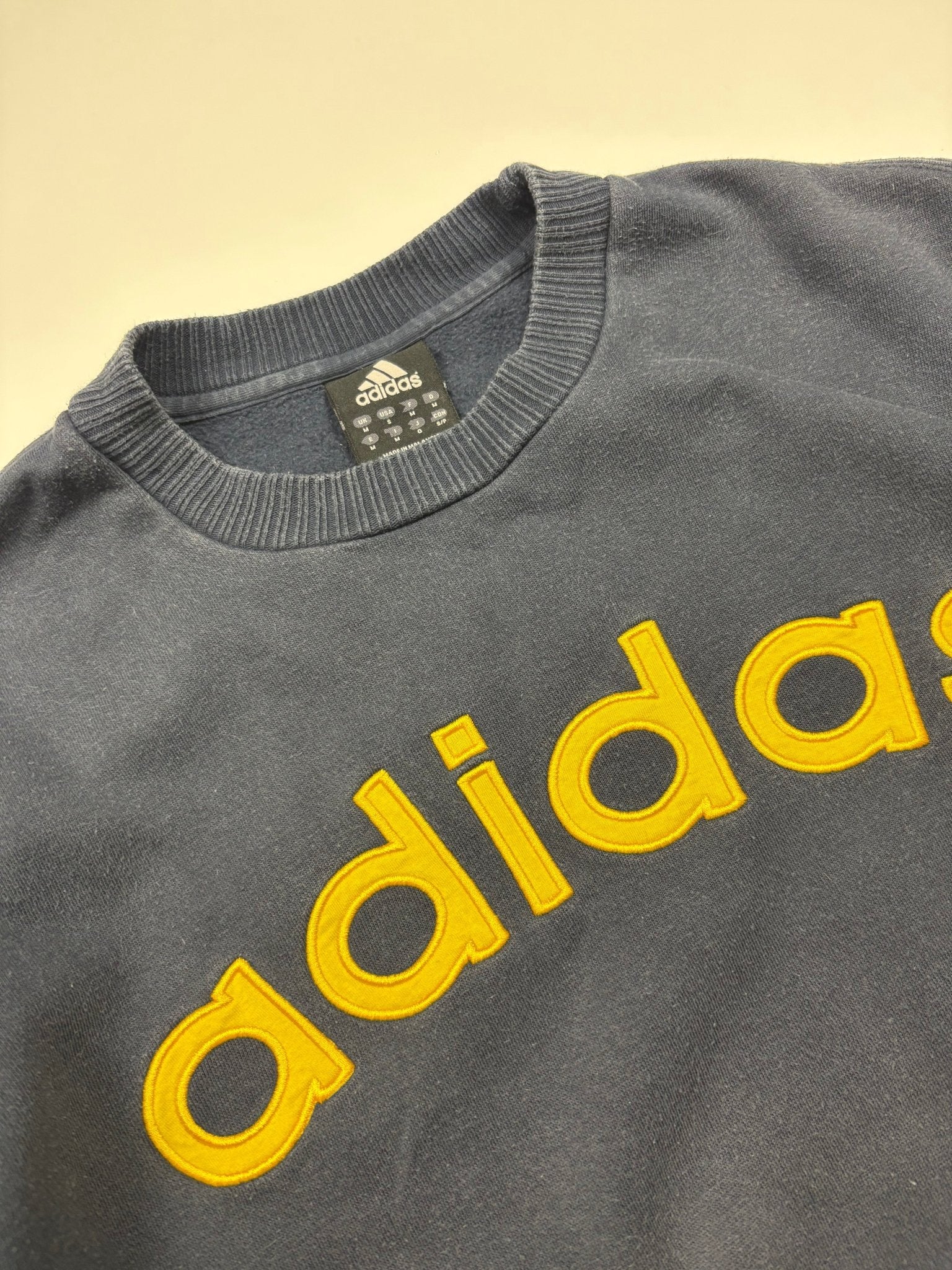 Adidas Big Logo 90er Vintage Sweater – Navy (M) - PKeyVintage