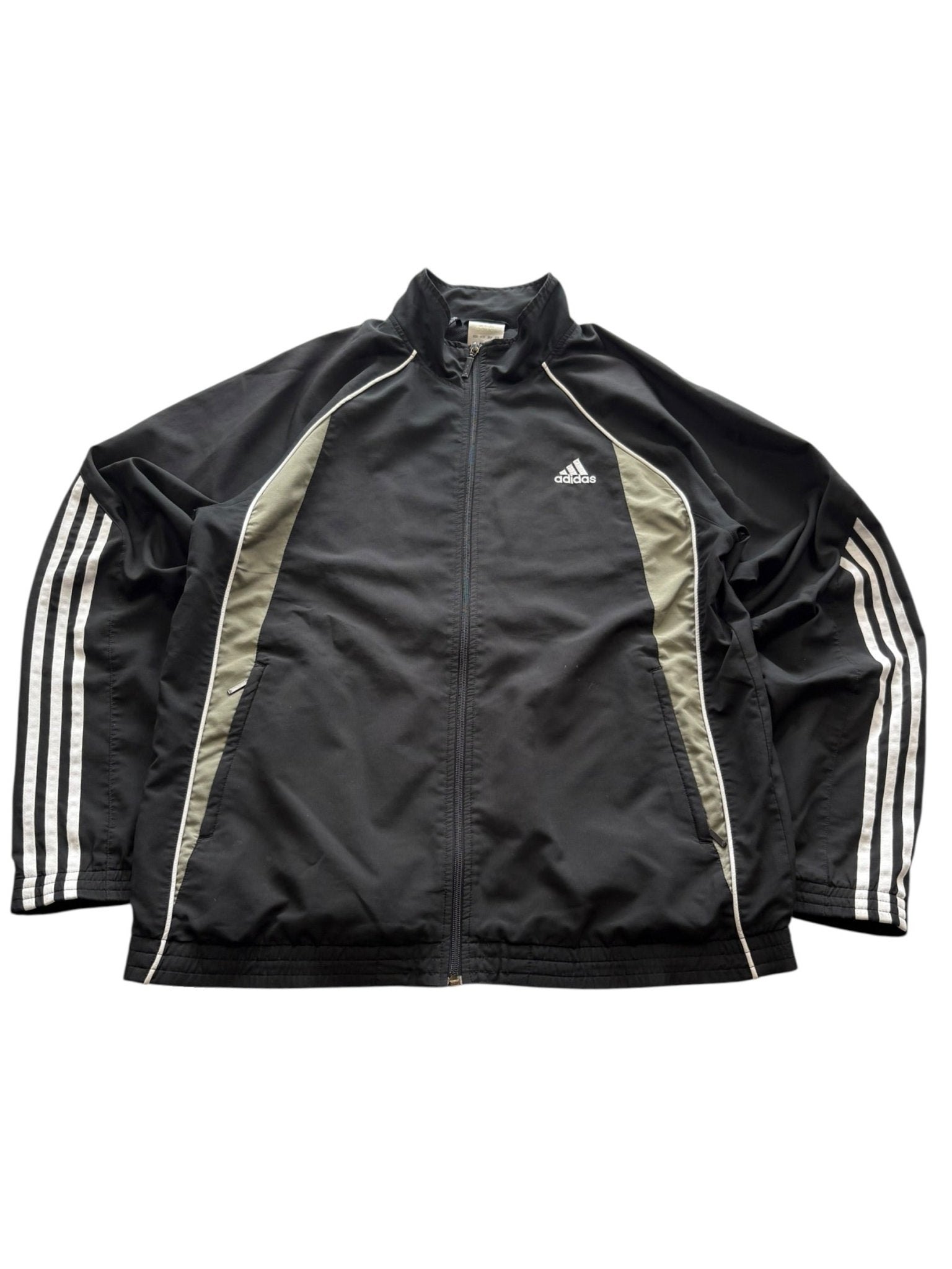Adidas Clima365 Vintage Trackjacket in Schwarz und Grau mit Three Stripes und kleinem Brustlogo