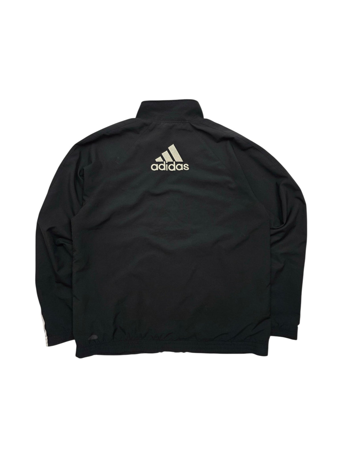 Rückansicht der Adidas Vintage Trackjacket mit großem weißem Big Logo und grauen Seitenpanels