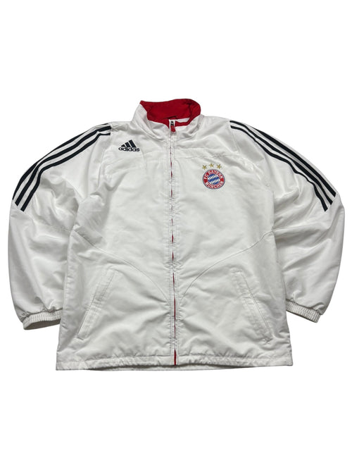 Adidas FC Bayern Vintage Trackjacket in Weiß/Rot – Vorderansicht