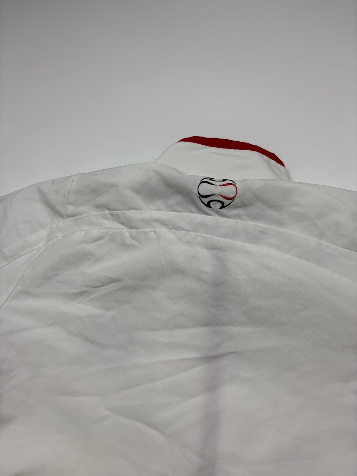 Adidas FC Bayern Vintage Trackjacket in Weiß/Rot – Rückansicht