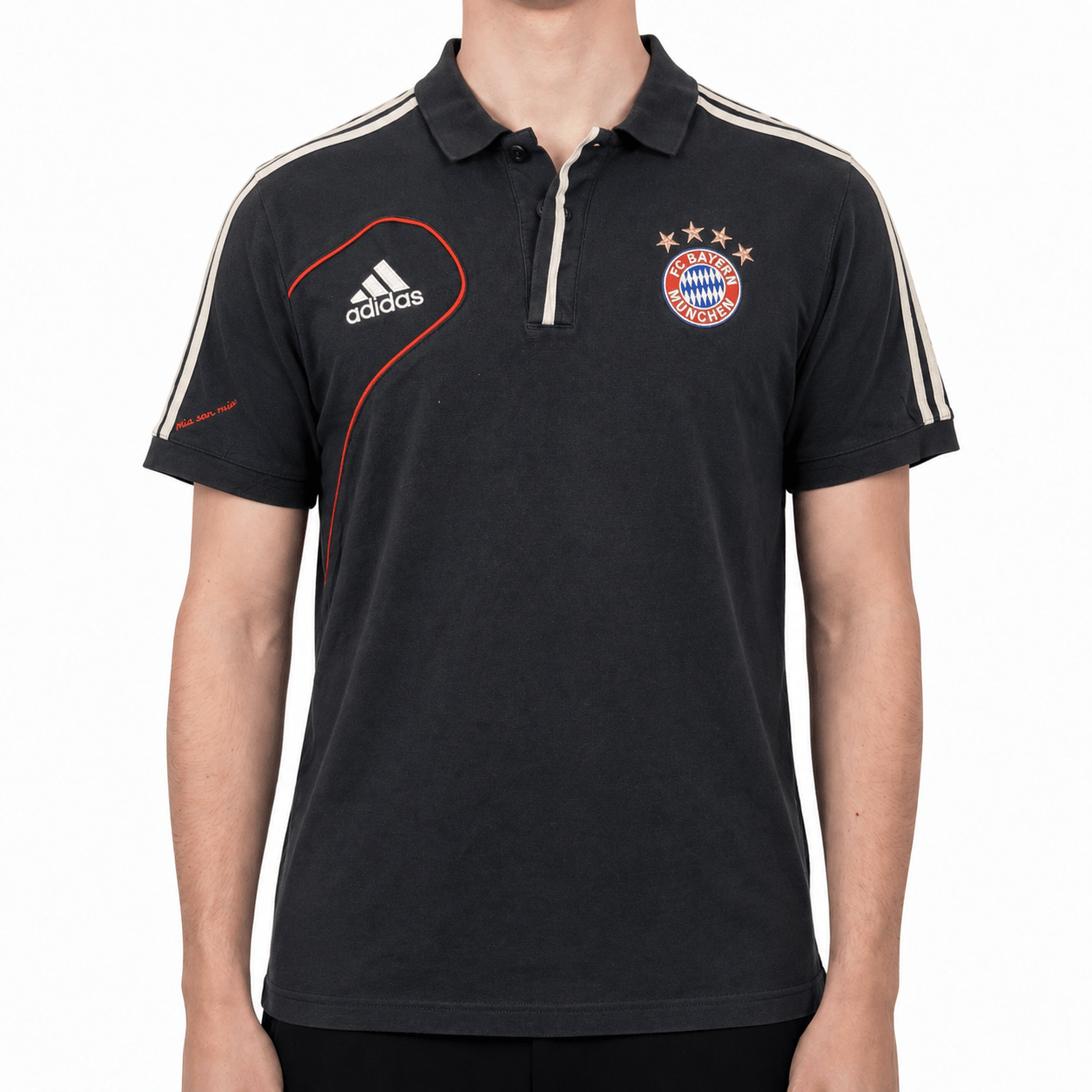 Adidas FC Bayern Vintage Polo Schwarz mit Wappen – Größe M - PKeyVintage