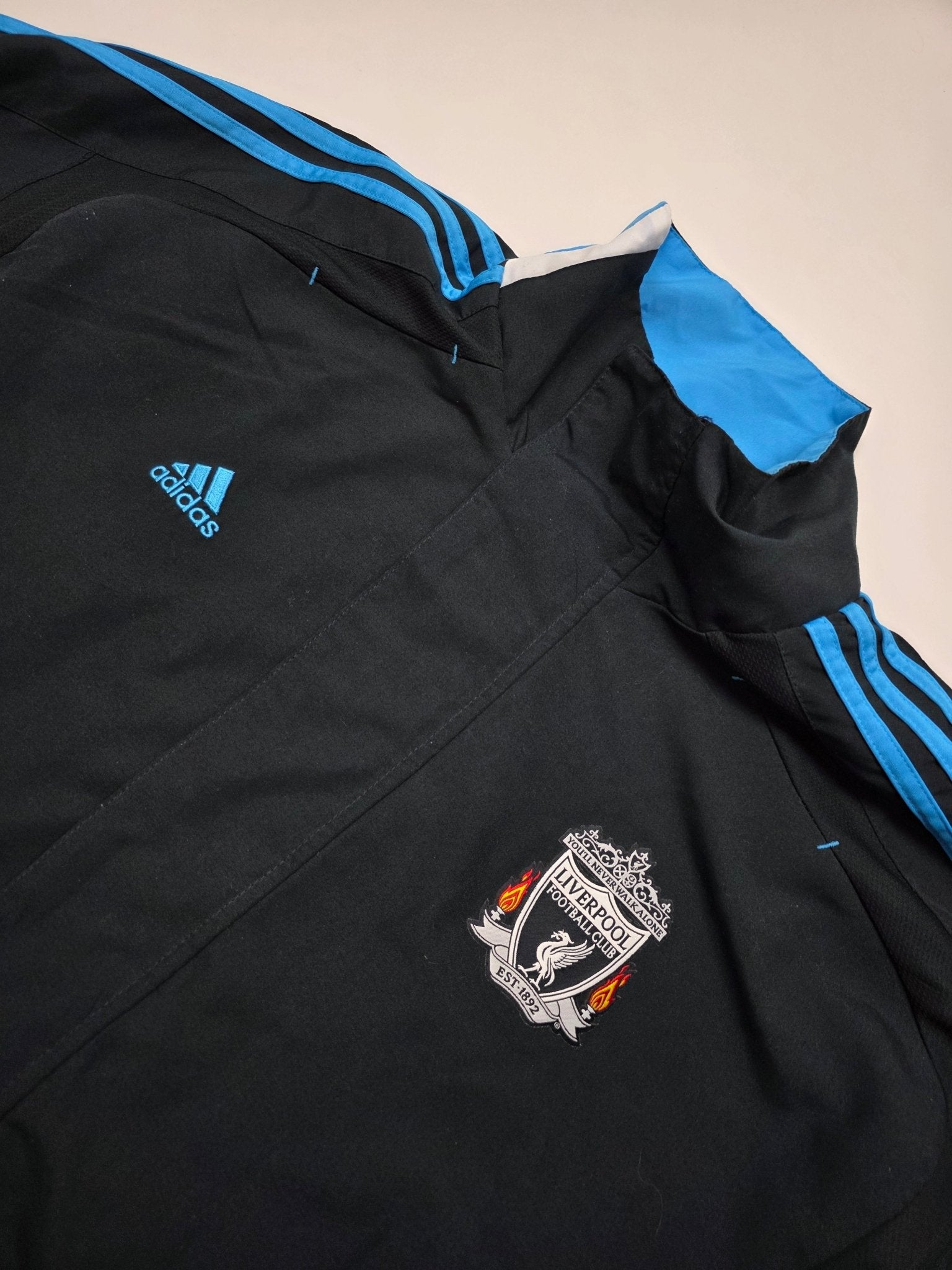Adidas Liverpool Vintage Tracksuit – Schwarz/Blau (XL) - PKeyVintage