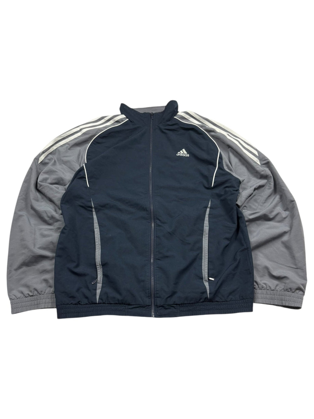 Schwarz-graue Adidas Three Stripes Vintage Trackjacket in Größe L, Vorderansicht