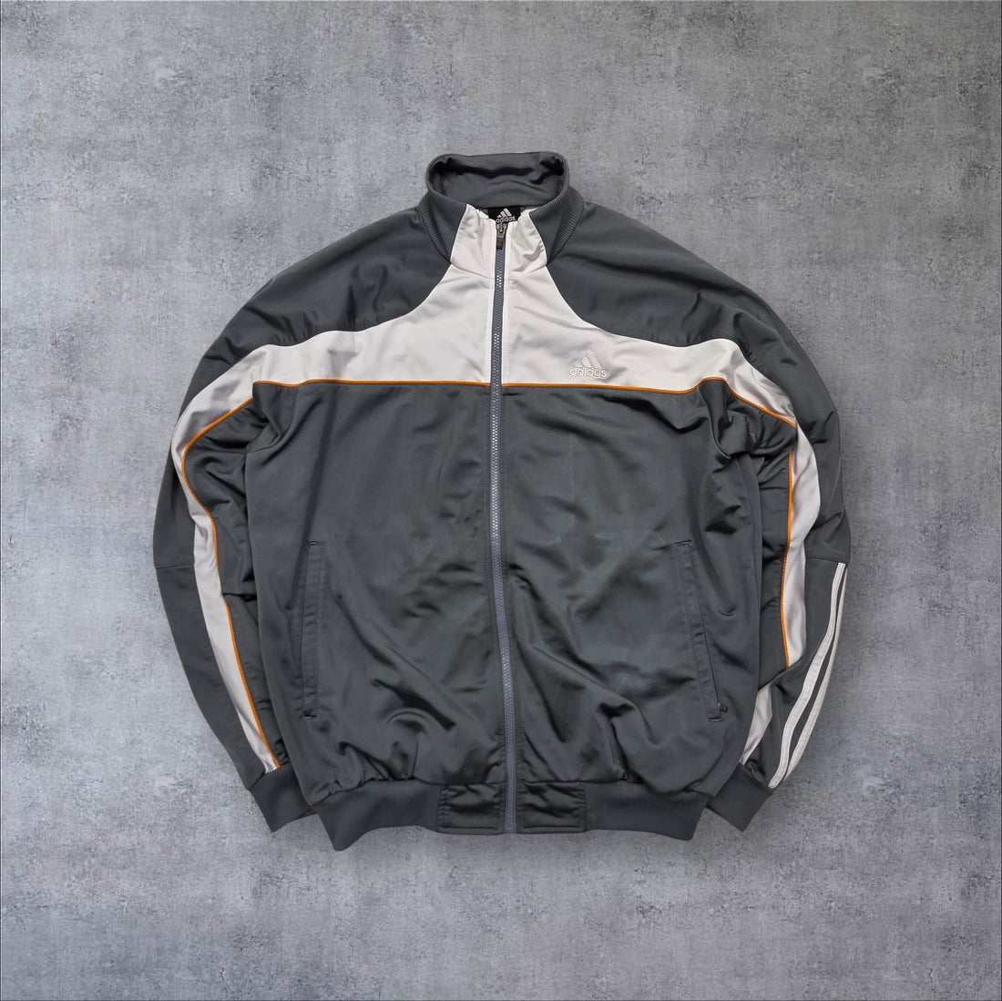 Adidas Trackjacket, Vorderseite (Colorblock & 3-Streifen)