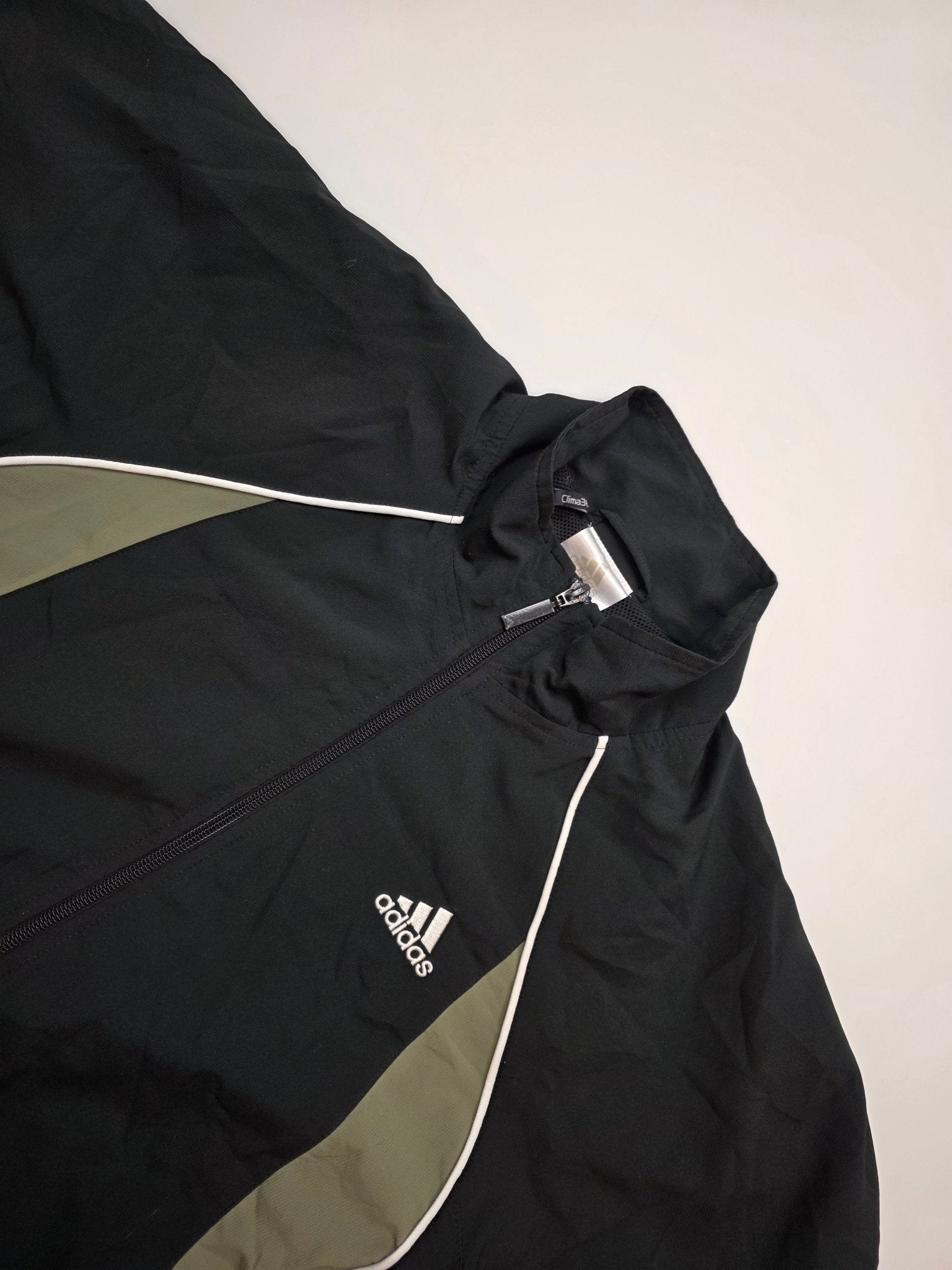 Adidas Vintage Track Jacket 2007 – Schwarz/Olive (M) - PKeyVintage