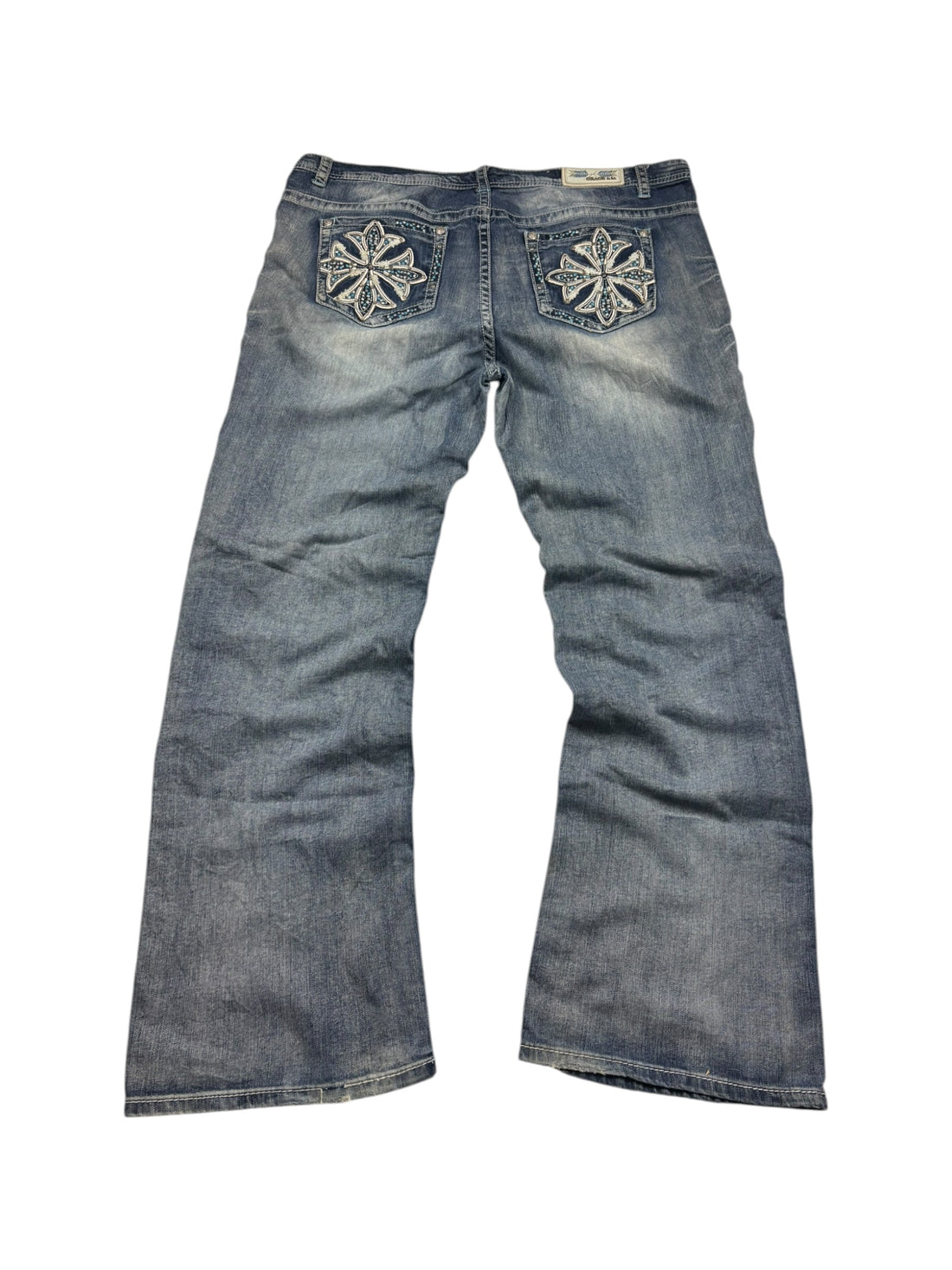 Grace LA Jeans Größe 19 – Rückansicht mit verzierten Blumen-Pockets und hellem Used Wash