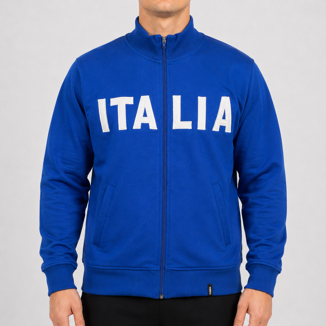 KI-gestütztes Tragebeispiel der COPA Italia Vintage Trackjacket Blau S