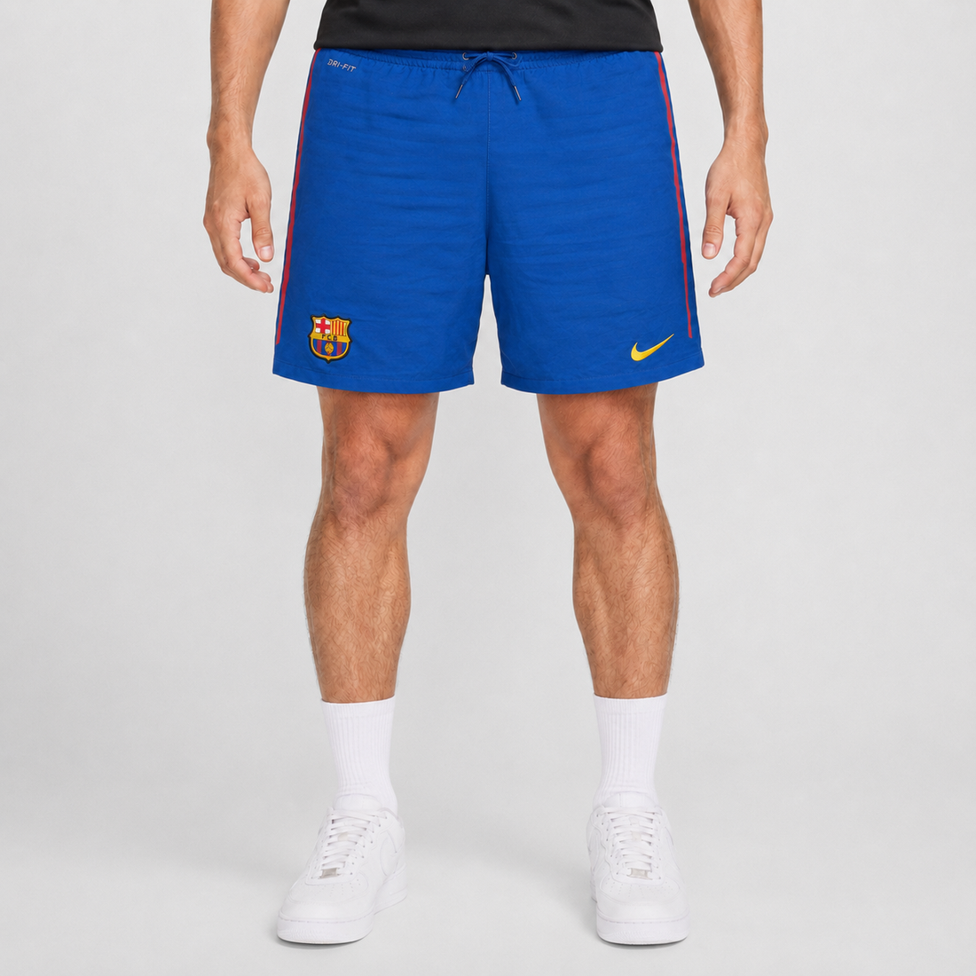 KI-gestütztes Tragebeispiel der Nike FC Barcelona Vintage Fußballshorts Blau XL