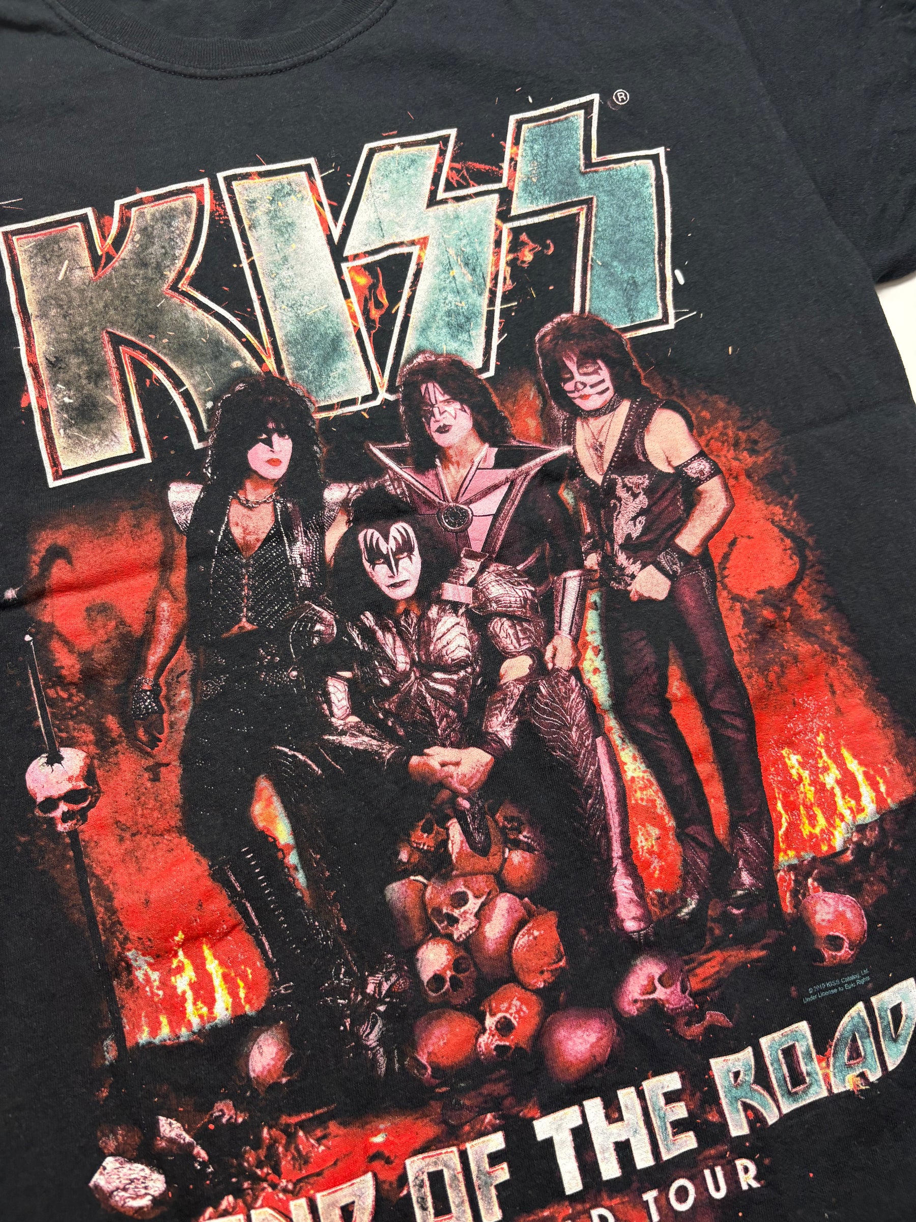 End Of The Road Frontprint auf schwarzem KISS Vintage Tourshirt