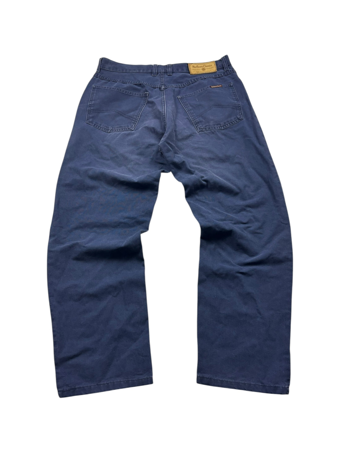 Marlboro Classics Jeans Navy W34/L34 – Frontansicht mit geradem Bein und Five-Pocket-Aufbau