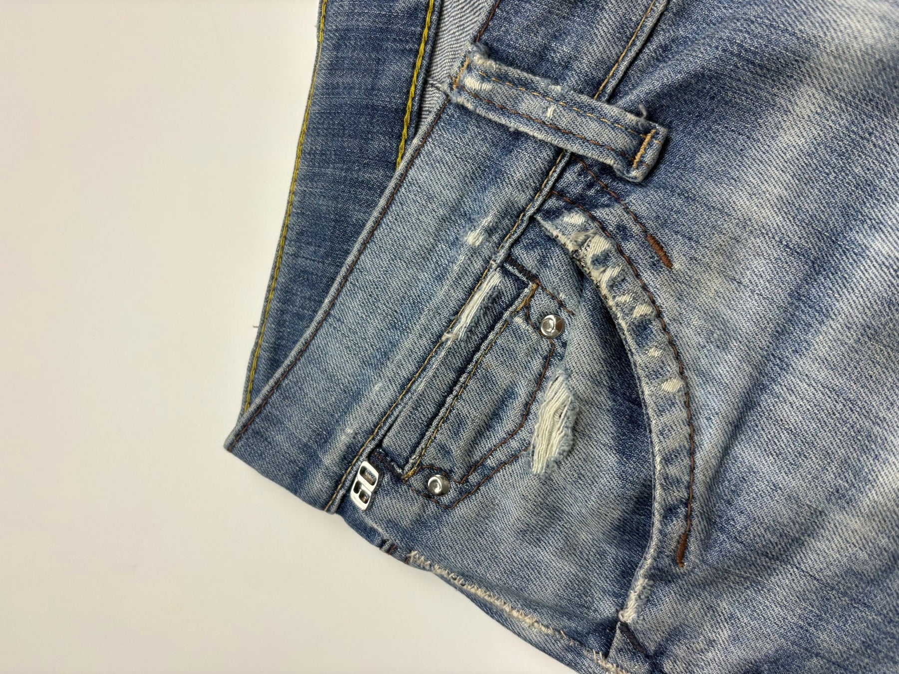 Miss Sixty Blitz Destroyed Vintage Jeans – Light Blue (26) - PKeyVintage