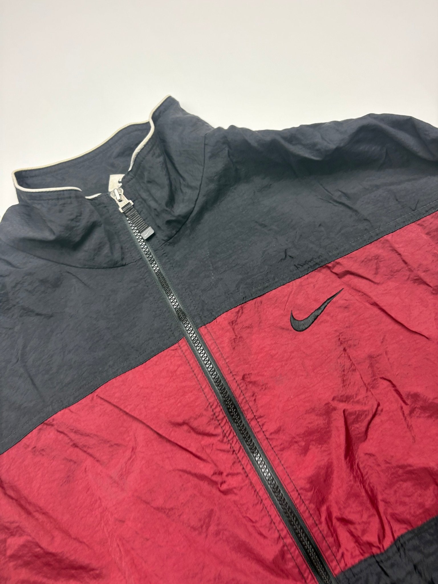 Nike 90s Trainingsjacke - Schwarz/Bordeaux (XL) - PKeyVintage