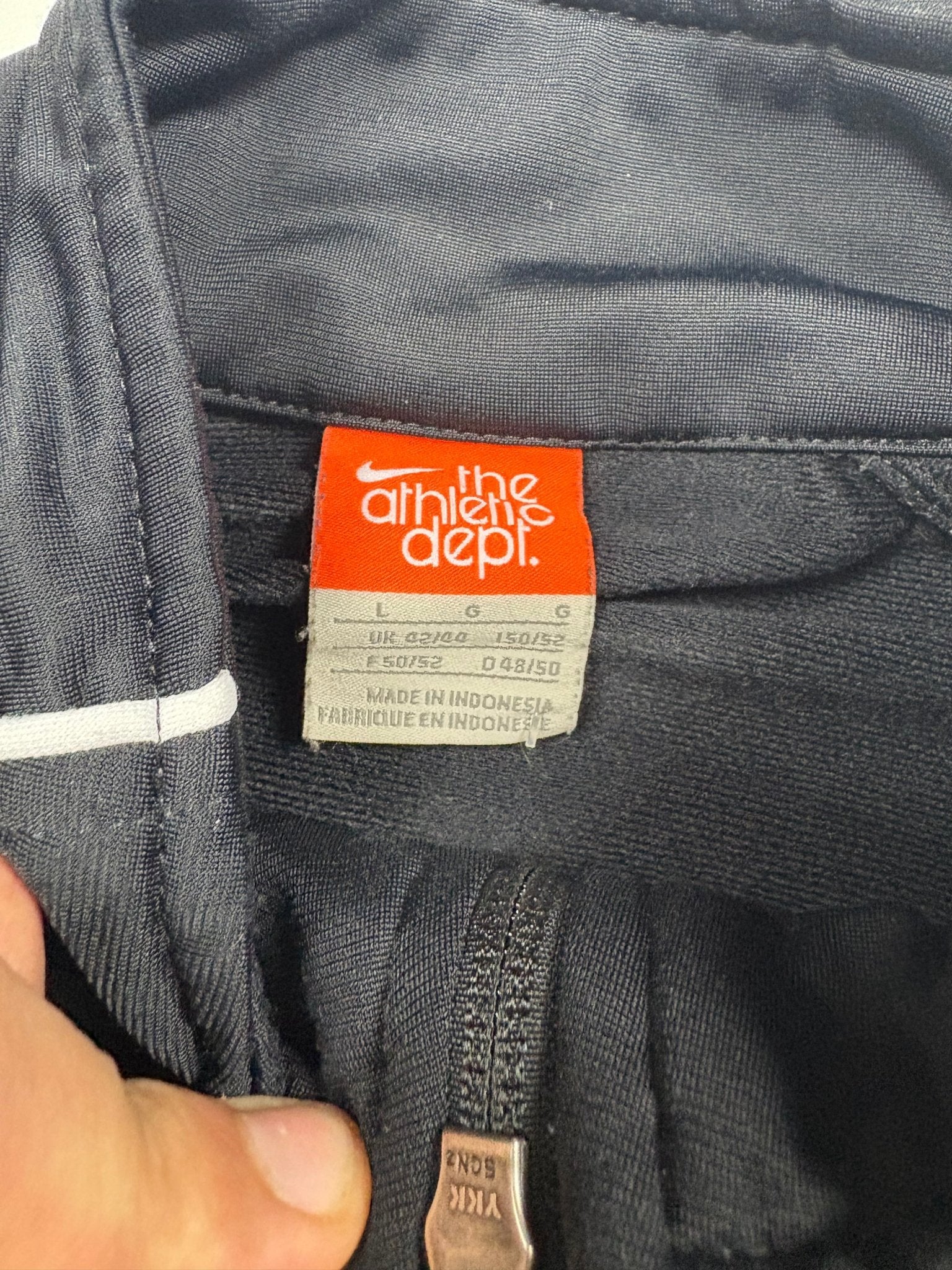 Nike Athletics 90er Vintage Trainingsjacke – Schwarz (L) - PKeyVintage