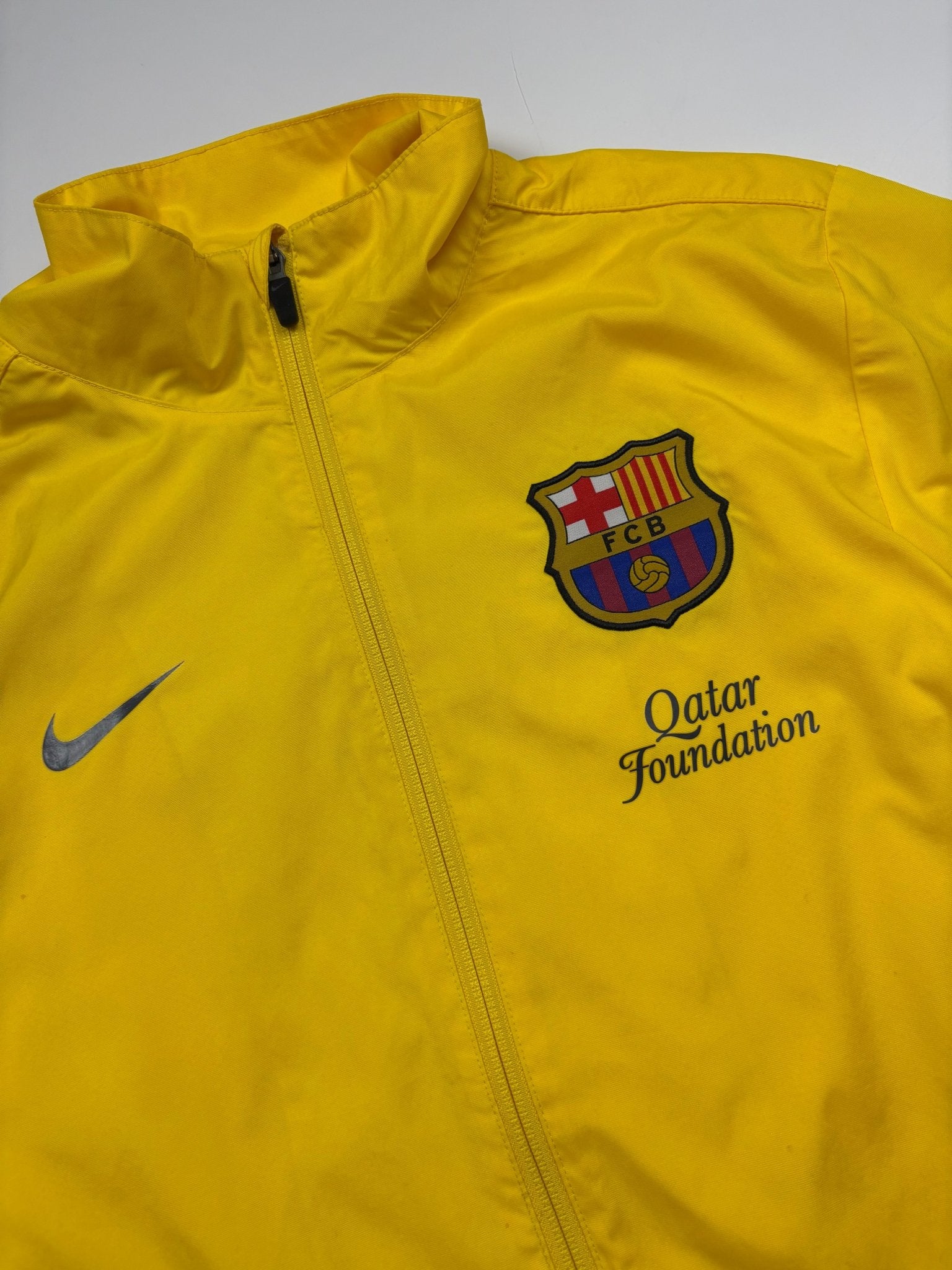 Nike Barcelona Crest Vintage Tracksuit – Gelb/Navy (S) - PKeyVintage