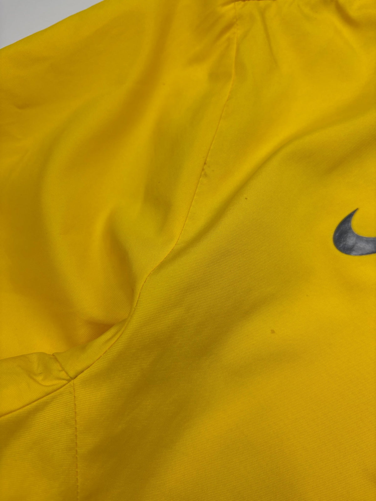 Nike Barcelona Crest Vintage Tracksuit – Gelb/Navy (S) - PKeyVintage