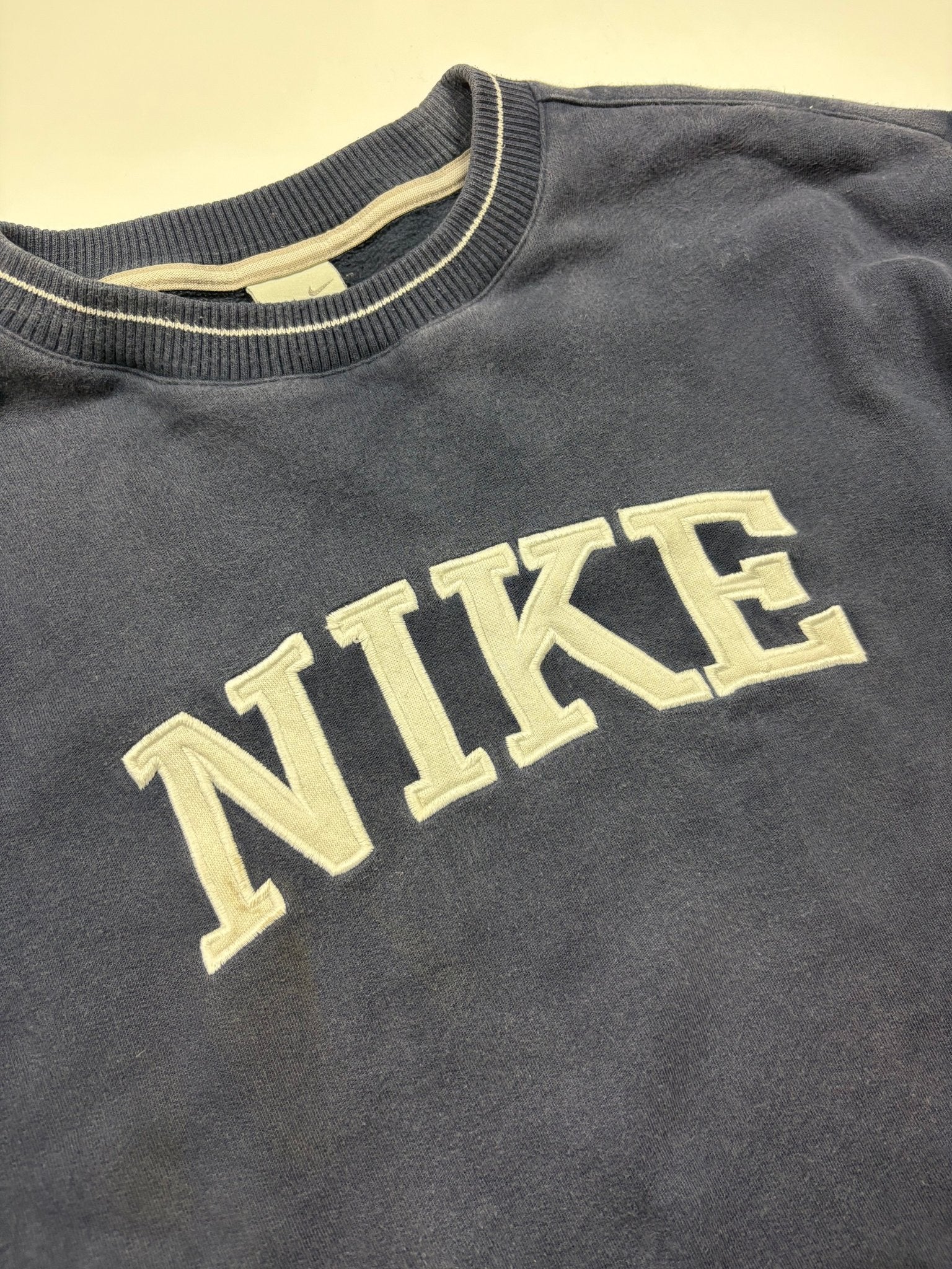 Nike Big Logo Vintage Sweater – Navy (XL) - PKeyVintage