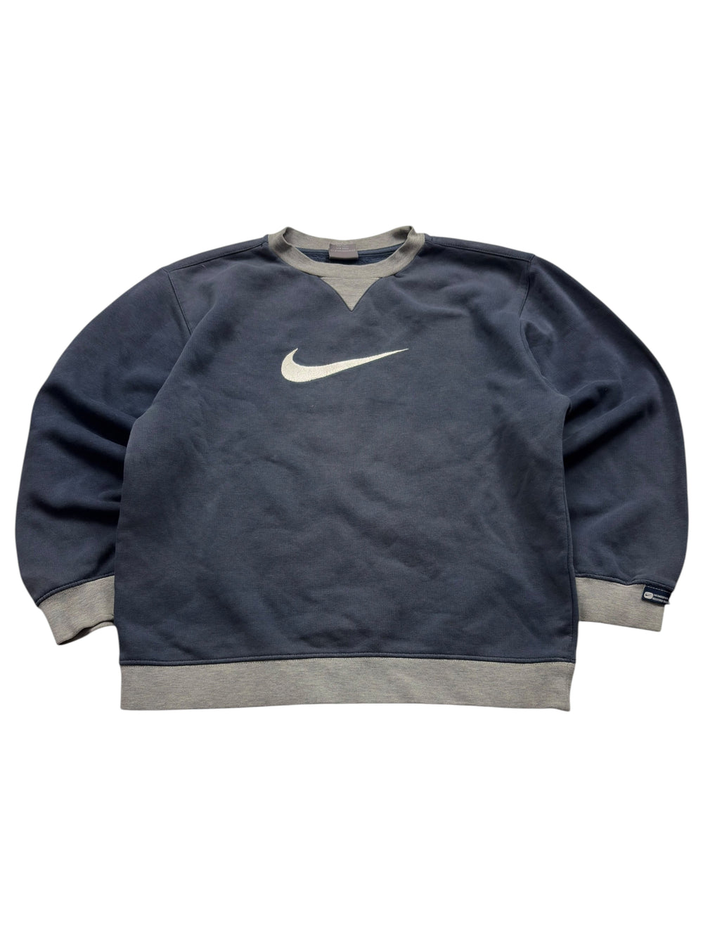 Nike Big Swoosh Vintage Sweater in Navy und Grau, Vorderansicht