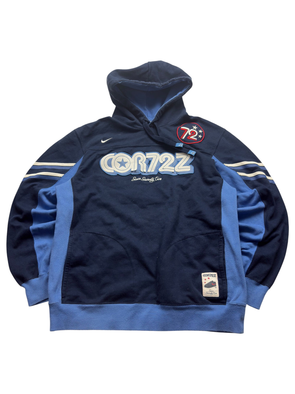 Nike Cortez COR72Z Vintage Hoodie in Navy und Blau mit großem Frontlogo und 72-Patch