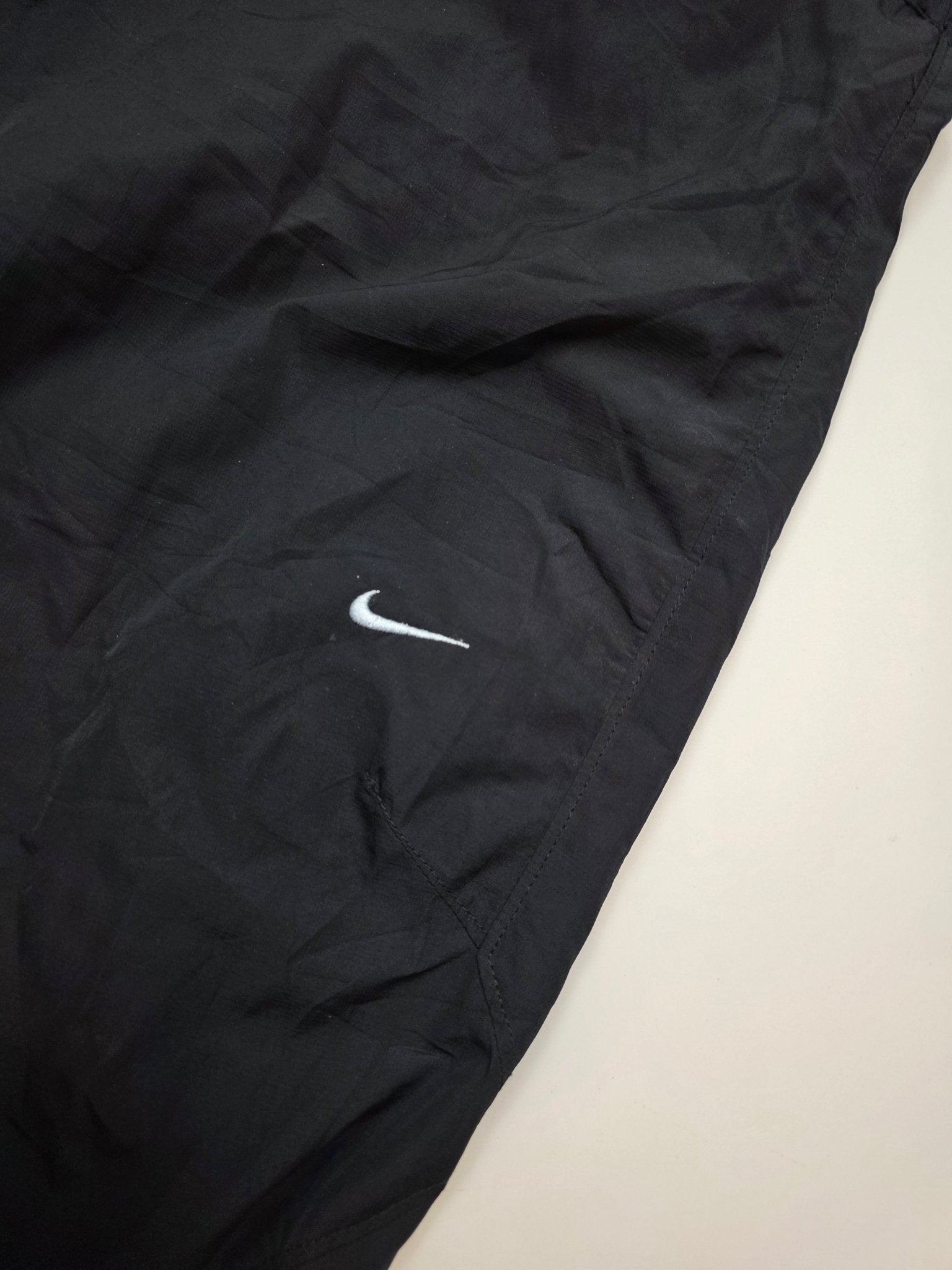 Nike Dri - FIT Vintage Trackpants – Schwarz/Weiß (L) - PKeyVintage