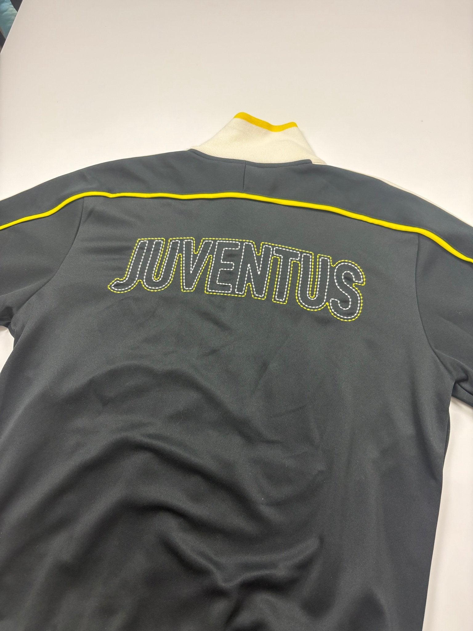 Nike Juventus Turin Trackjacke - Schwarz/Weiß/Gelb (L) - PKeyVintage