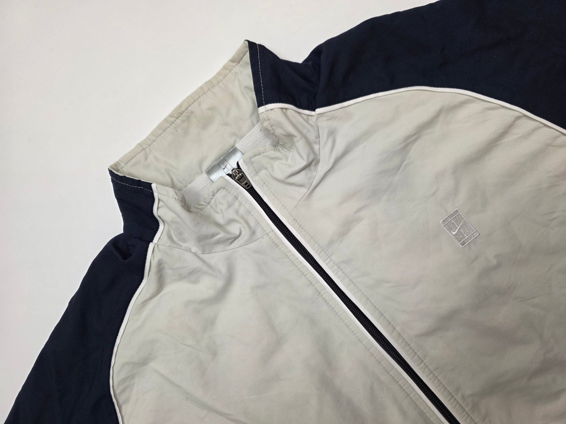 Nike Logo Patch Vintage Trackjacket – Beige/Navy (L) - PKeyVintage