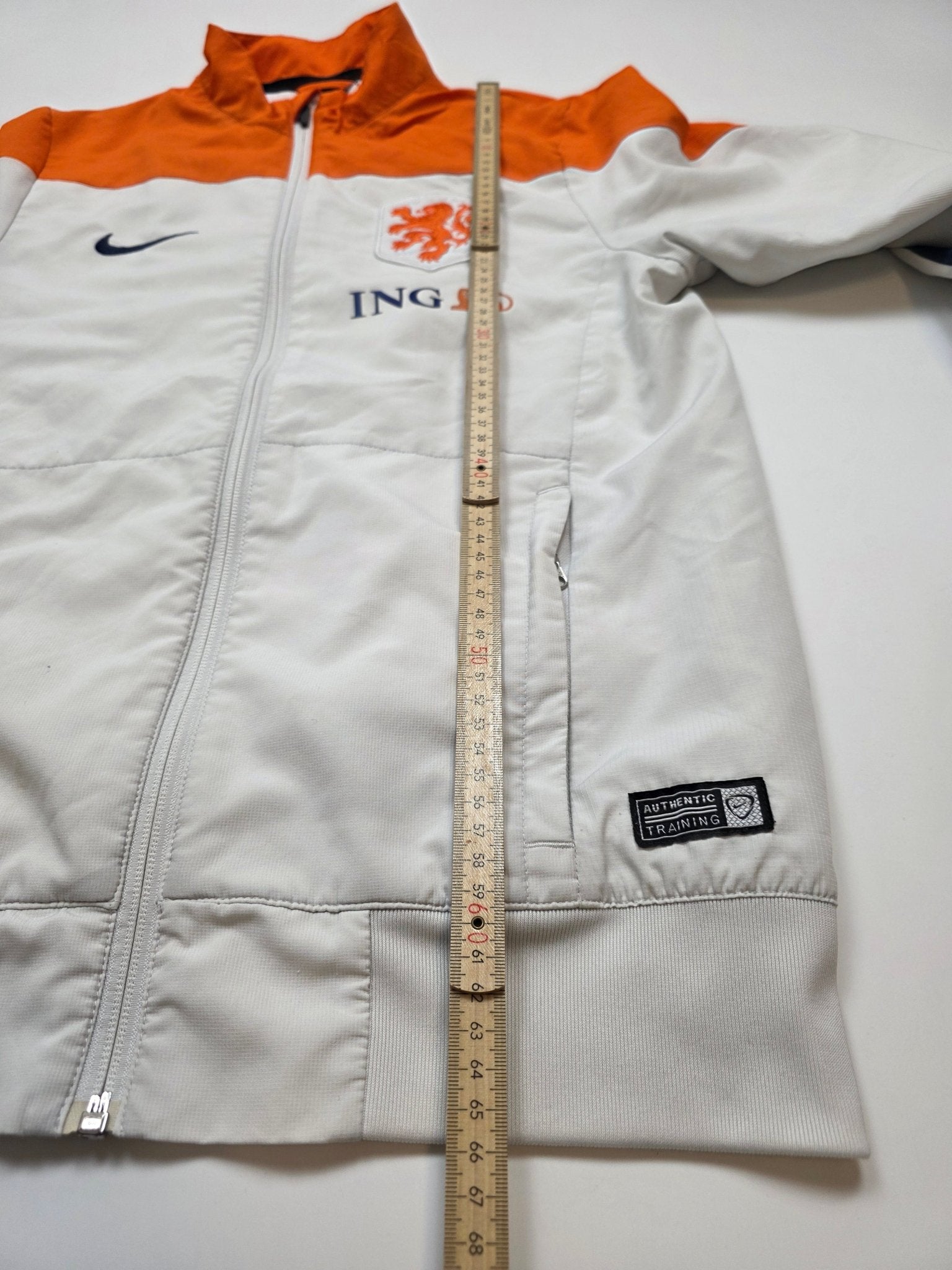 Nike Niederlande Trackjacket - Creme/Orange (XS) - PKeyVintage