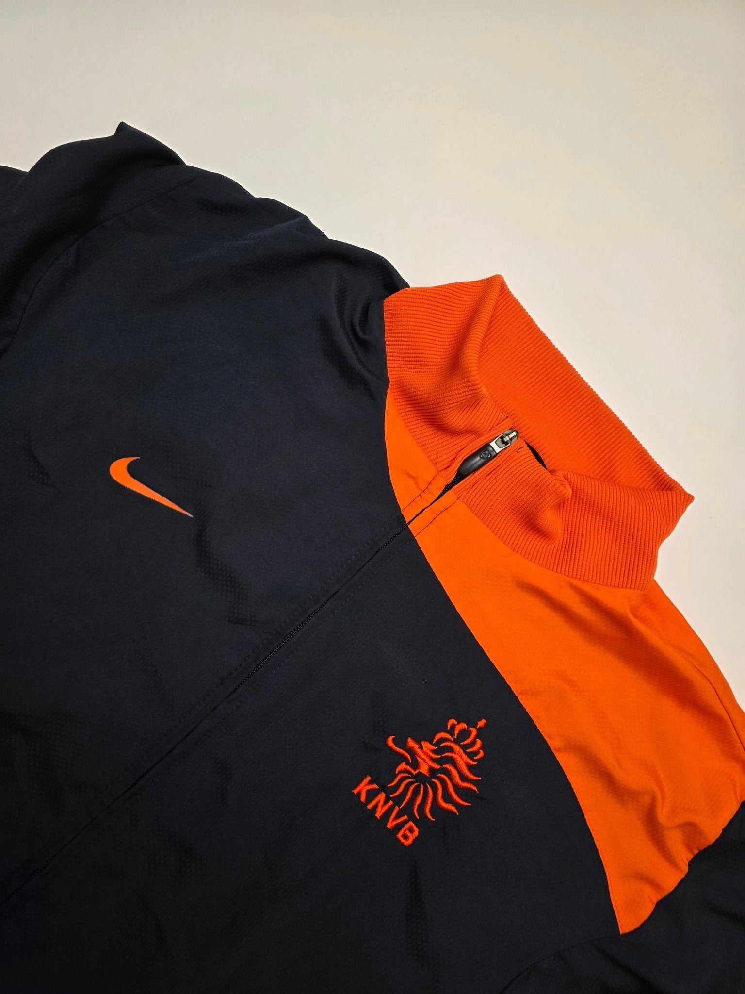 Nike Niederlande Trackjacket - Schwarz/Orange (M) - PKeyVintage