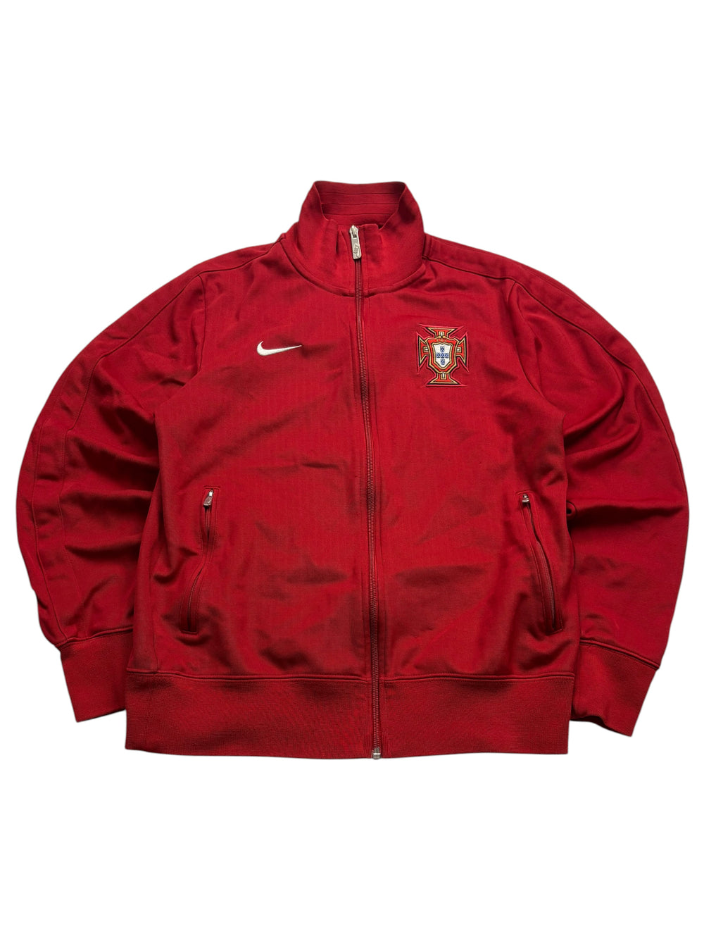 Rote Nike Portugal Vintage Trackjacket mit gesticktem Nationalmannschafts-Wappen und weißem Swoosh