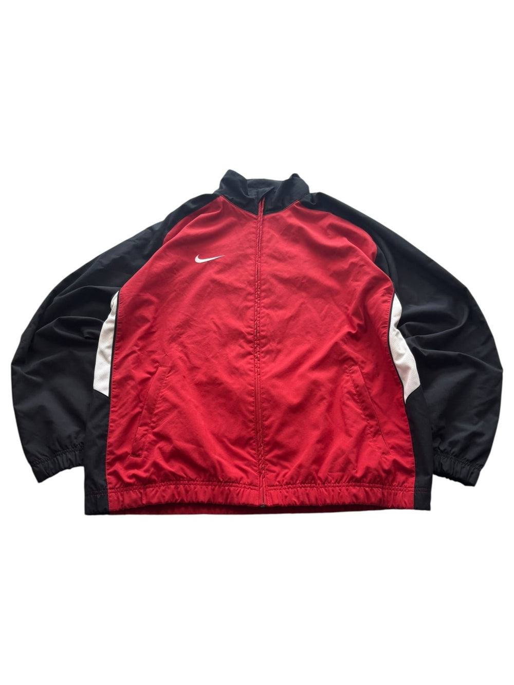 Rot-schwarze Nike Small Swoosh Vintage Trackjacket in Größe L