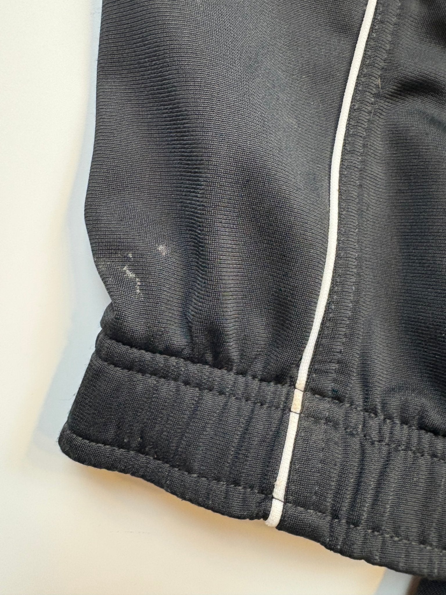 Nike Swoosh Vintage Trackjacket – Schwarz/Anthrazit (XL) - PKeyVintage