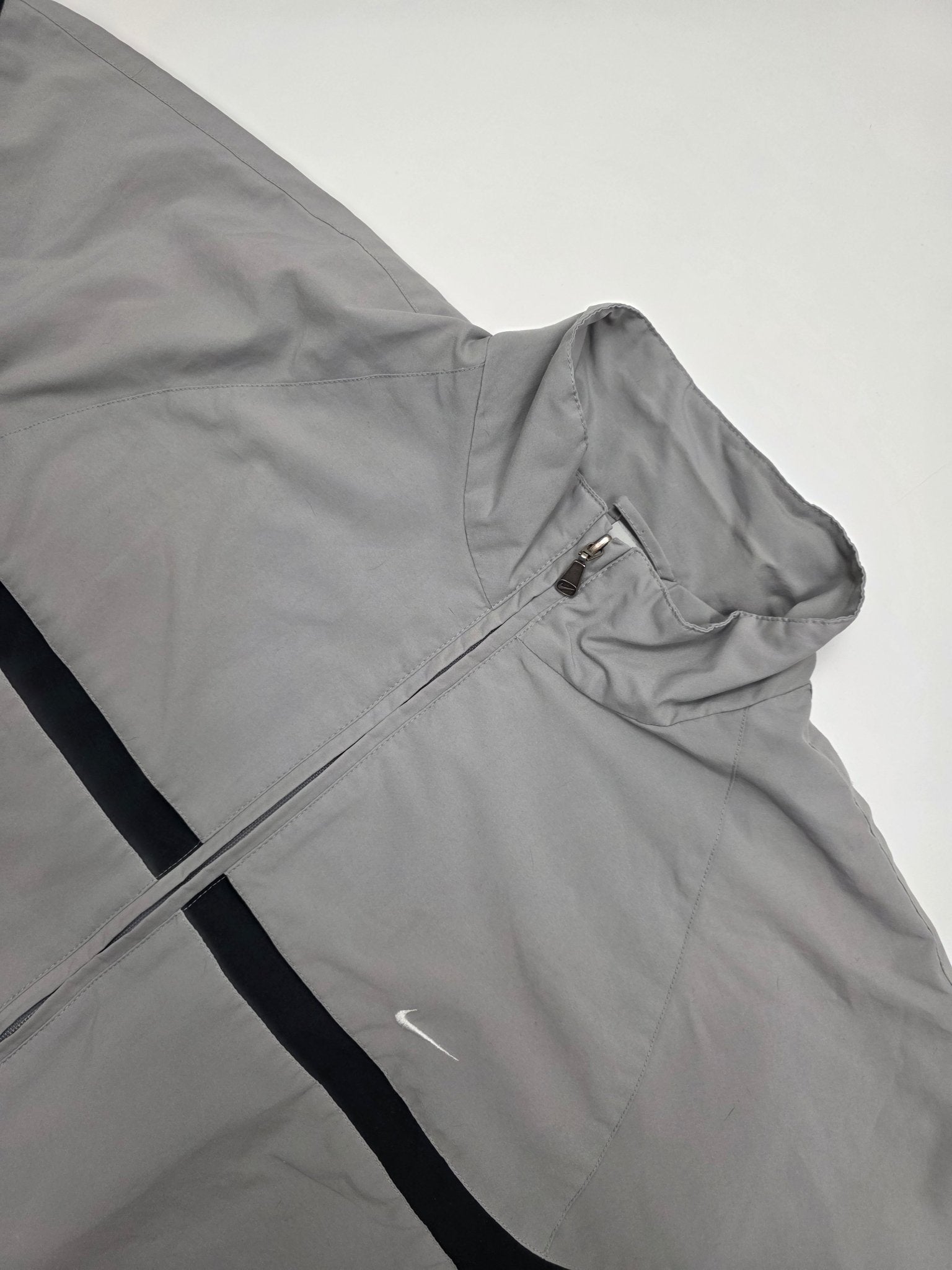 Nike Trainingsjacke - Grau/Schwarz (XXL) - PKeyVintage