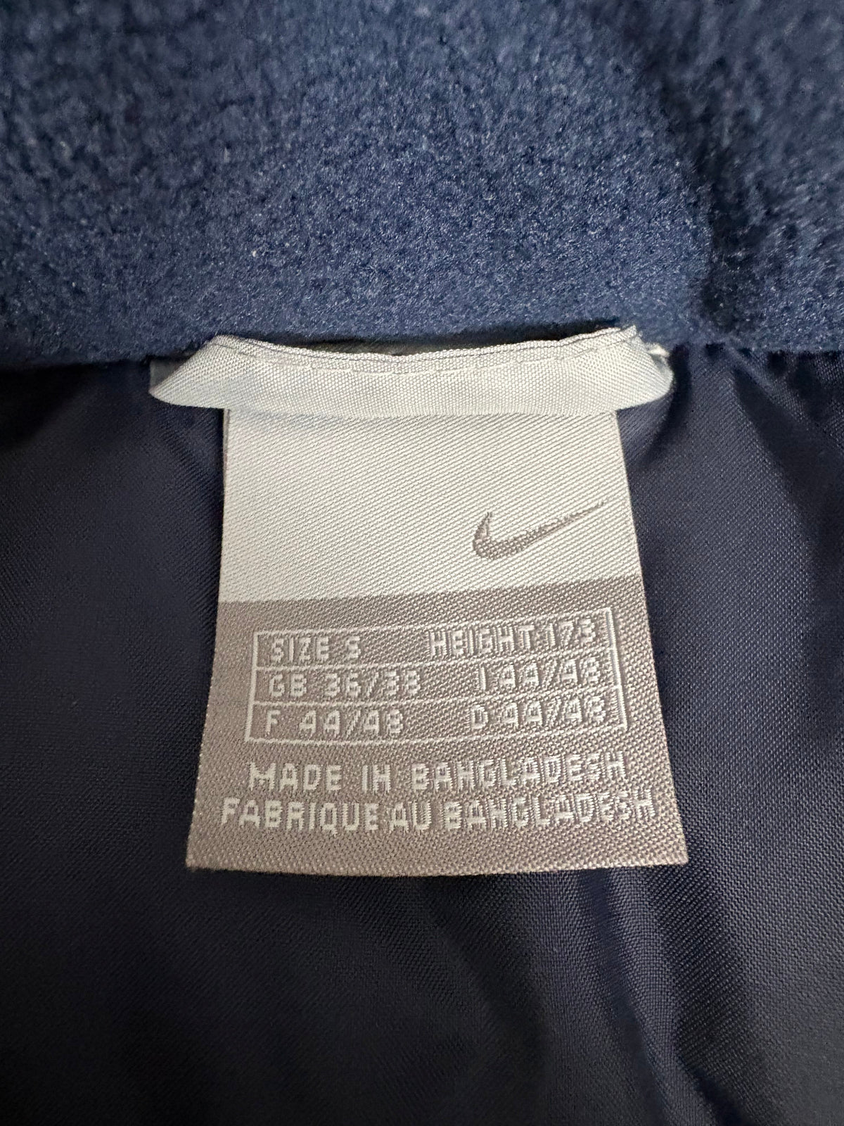 Nike Vintage Pufferweste – Produktansicht 3