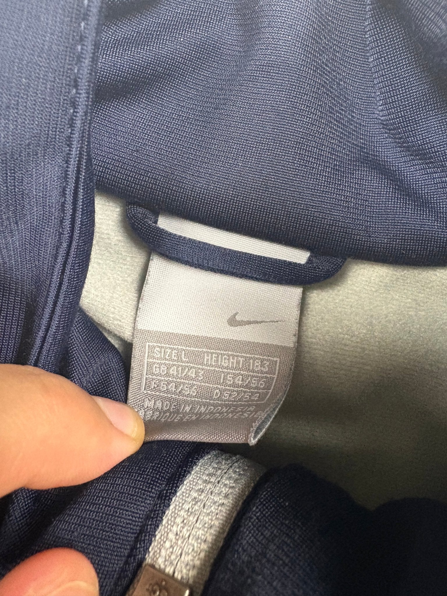Nike Vintage Tracksuit – Grau/Navy (L) - PKeyVintage