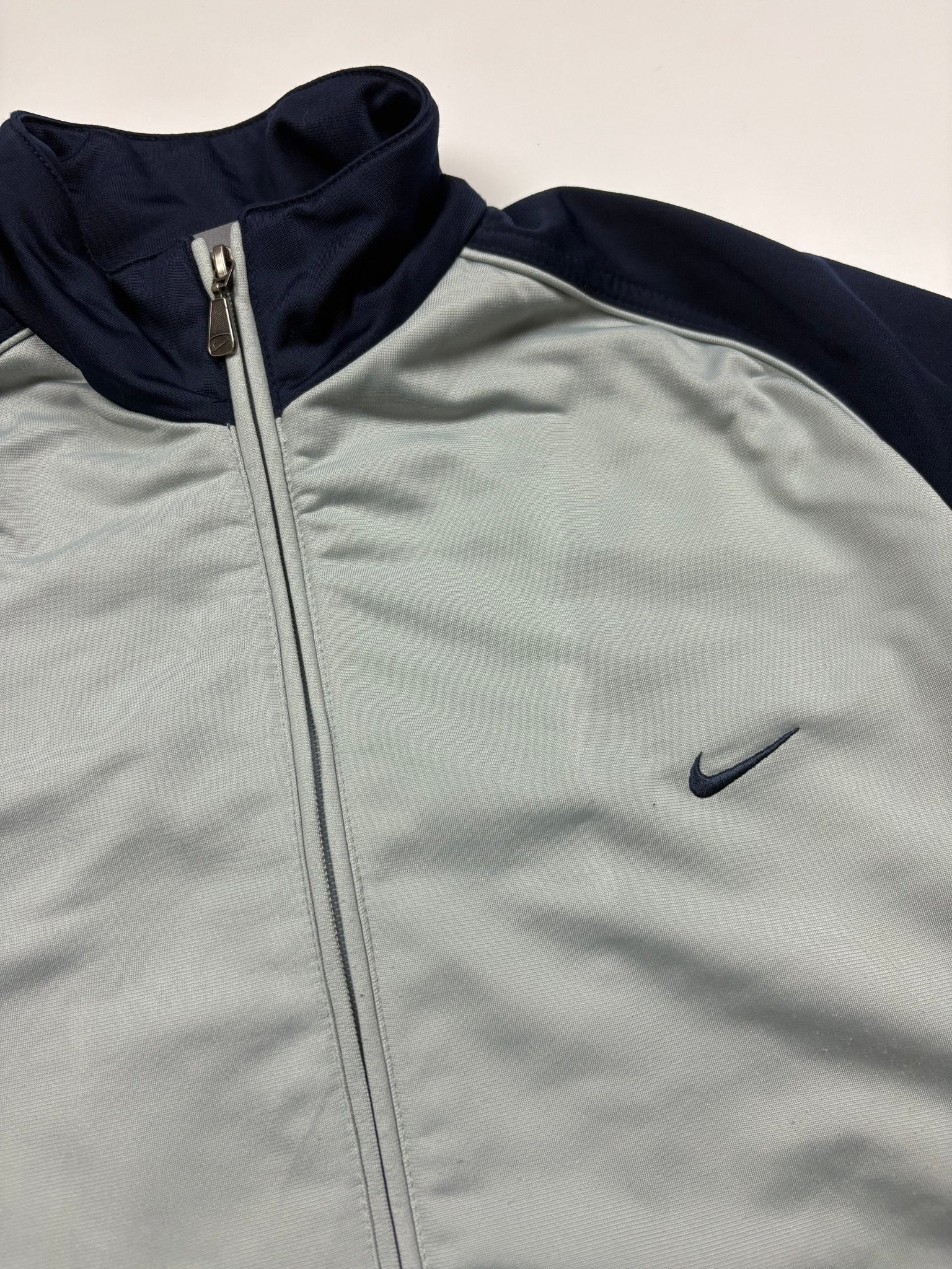 Nike Vintage Tracksuit – Grau/Navy (L) - PKeyVintage