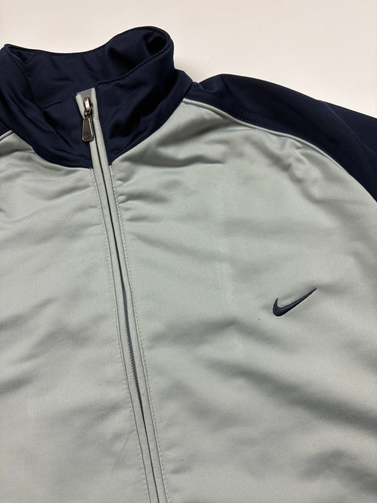 Nike Vintage Tracksuit – Grau/Navy (L) - PKeyVintage